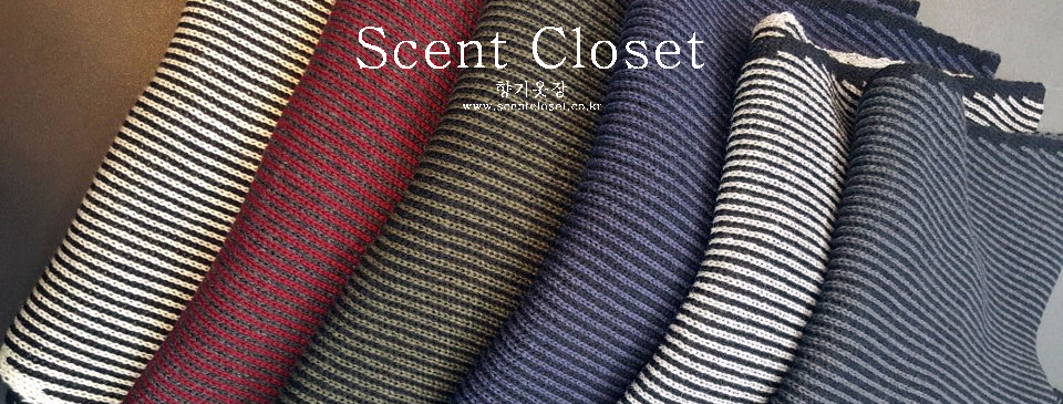 Stripe triangular muffler Ribbon strap Double-side