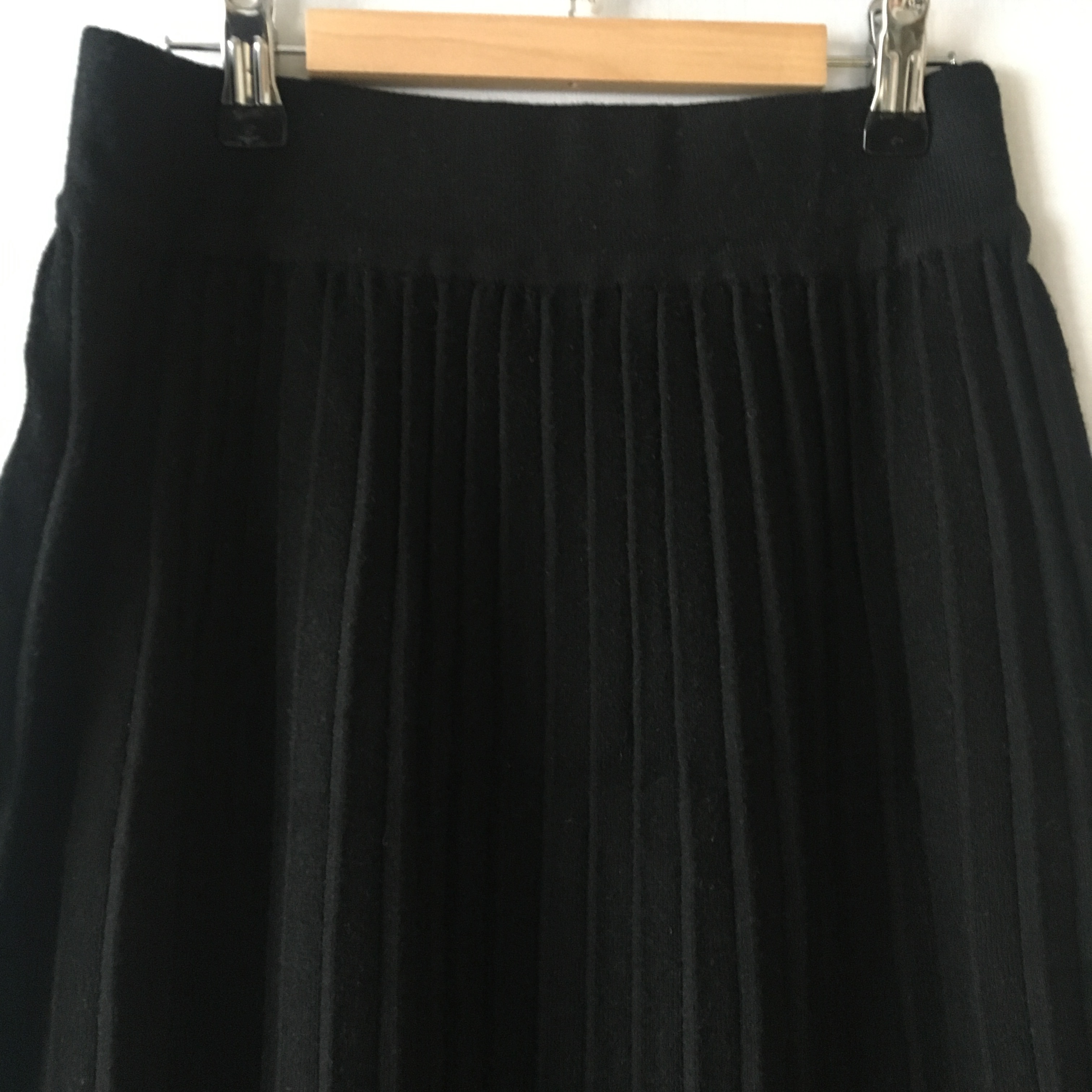 One-line Pleats Knit Long Skirt Women Fall Winter 