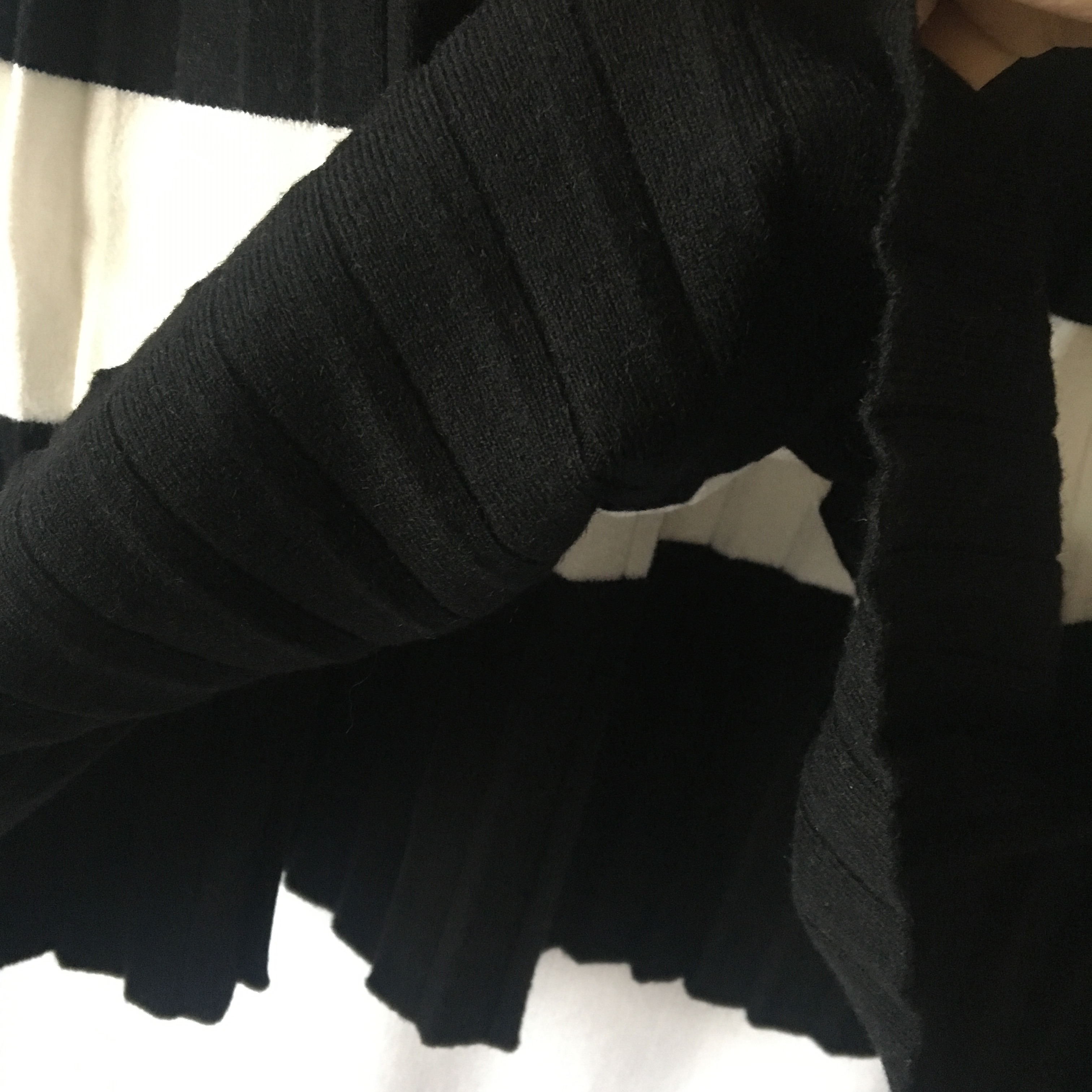 One-line Pleats Knit Long Skirt Women Fall Winter 