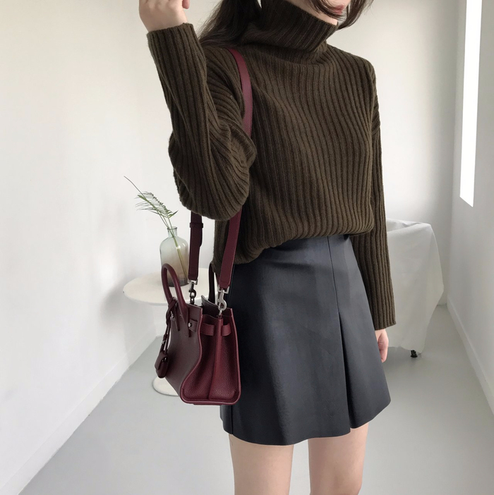 Incision a-line leather miniskirt Autumn leather p
