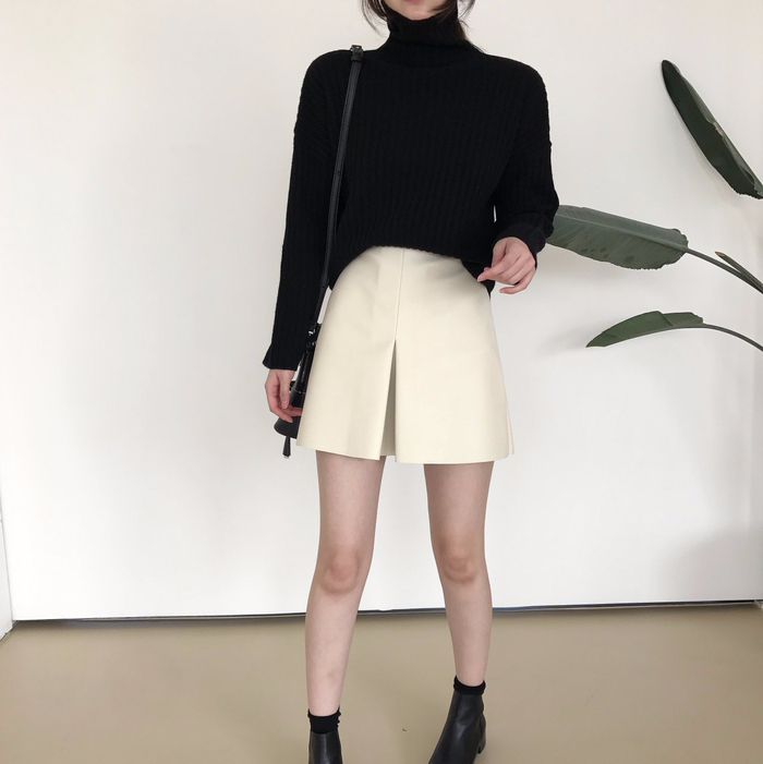 Incision a-line leather miniskirt Autumn leather p