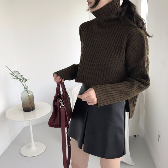Incision a-line leather miniskirt Autumn leather p