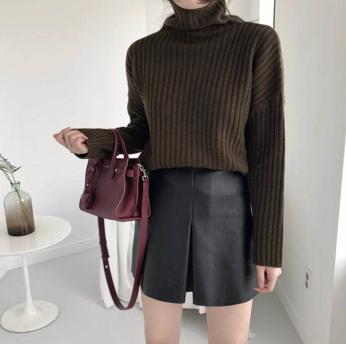 Incision a-line leather miniskirt Autumn leather p