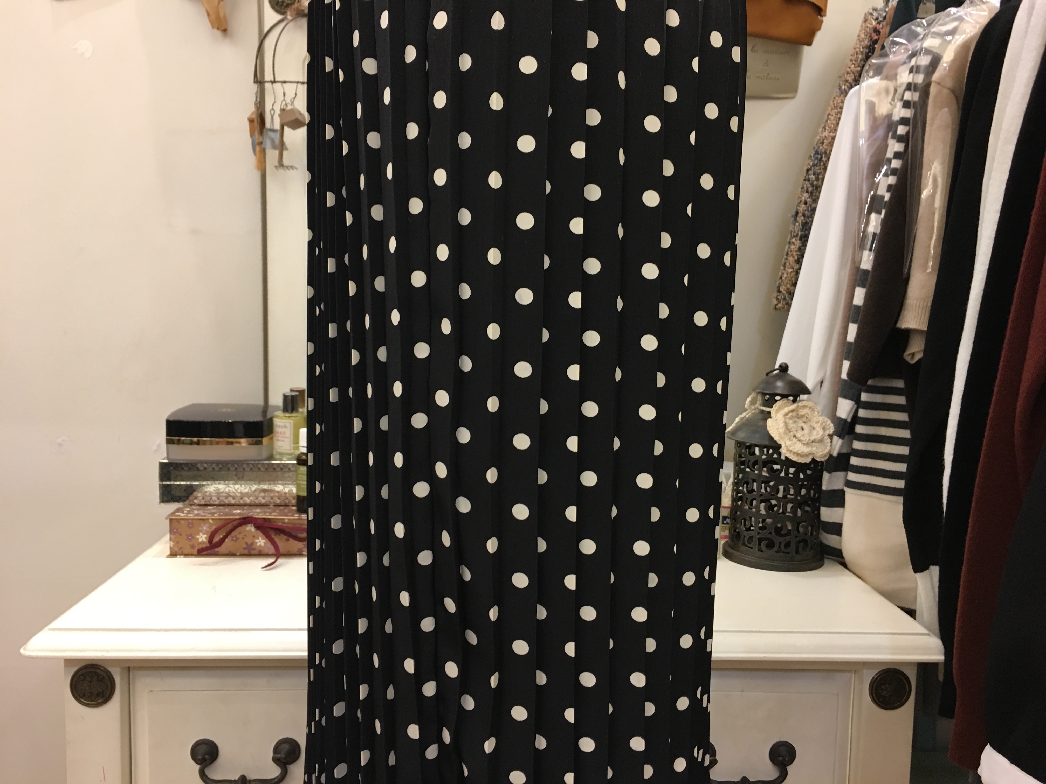 Dot Tong Band Machine Wrinkled Slim Long Skirt