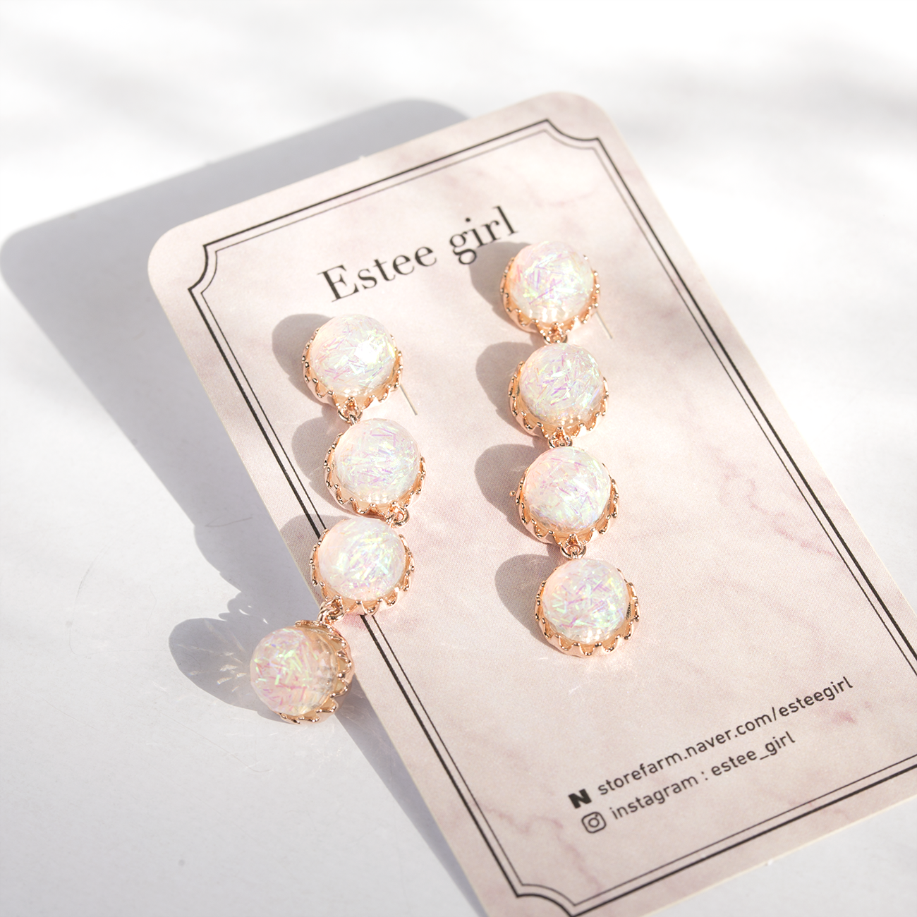 Estee Girl Earrings Pink Lucky Box Antique Feminin