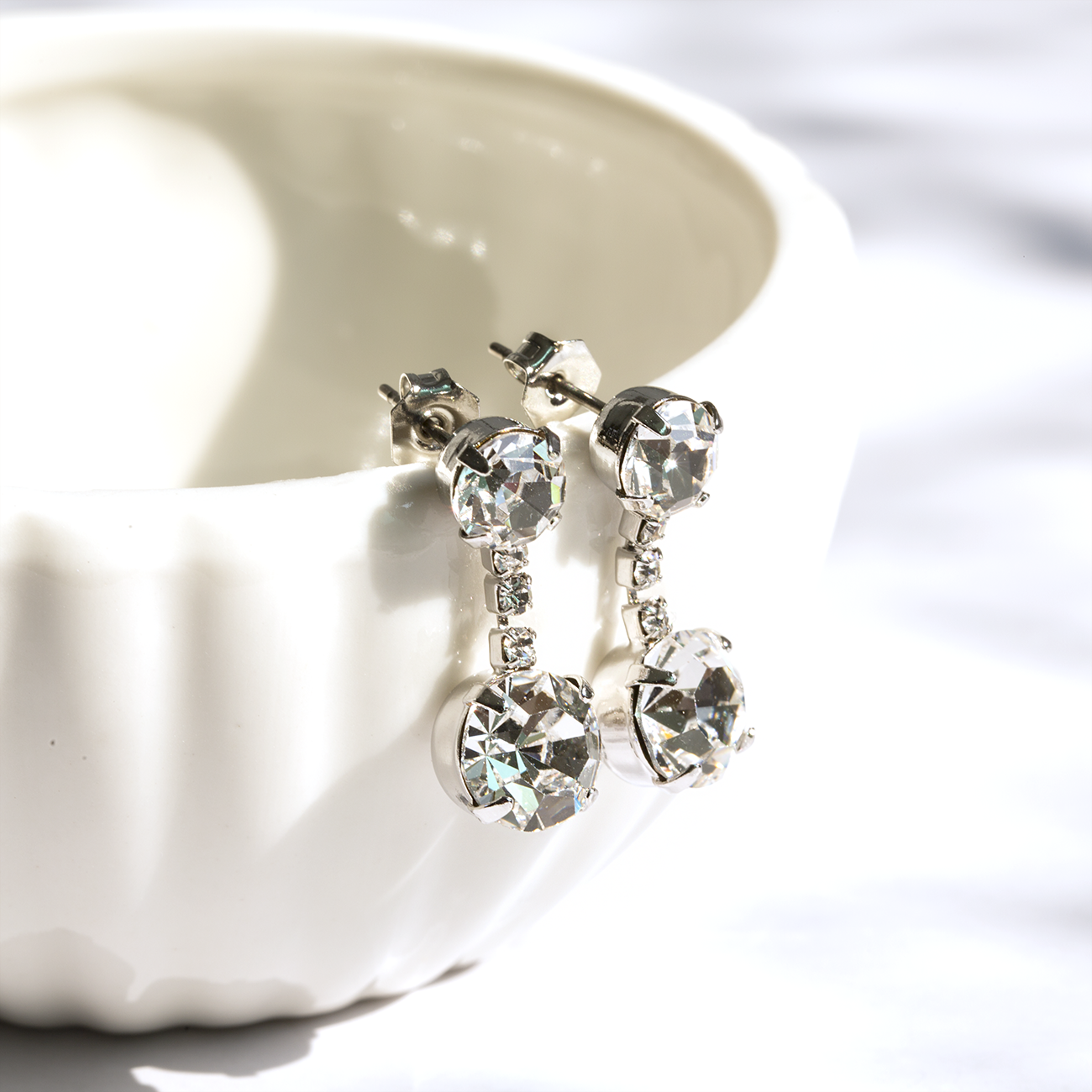 Estee Girl Earrings Pink Lucky Box Antique Feminin