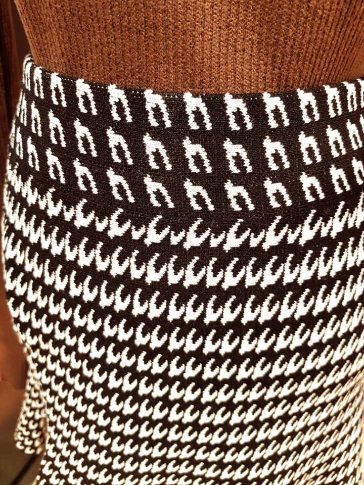 Nine step pattern flare mini skirt NK7401