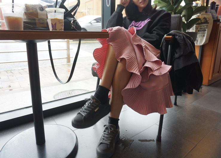 Wrinkled skirt Long skirts will be in stock after 