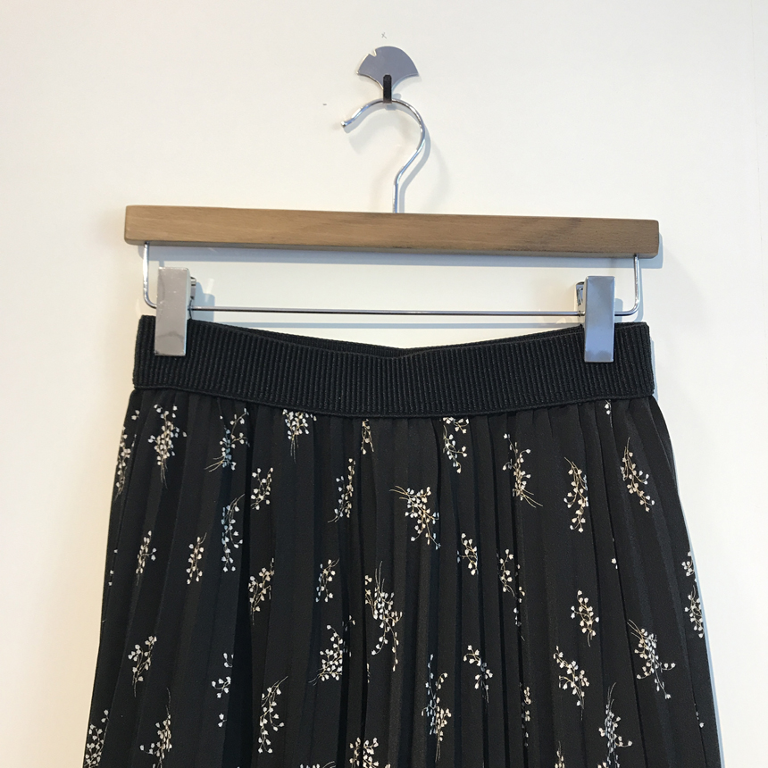 Pleated Flower Banding Long Skirt Long-Haired Fash