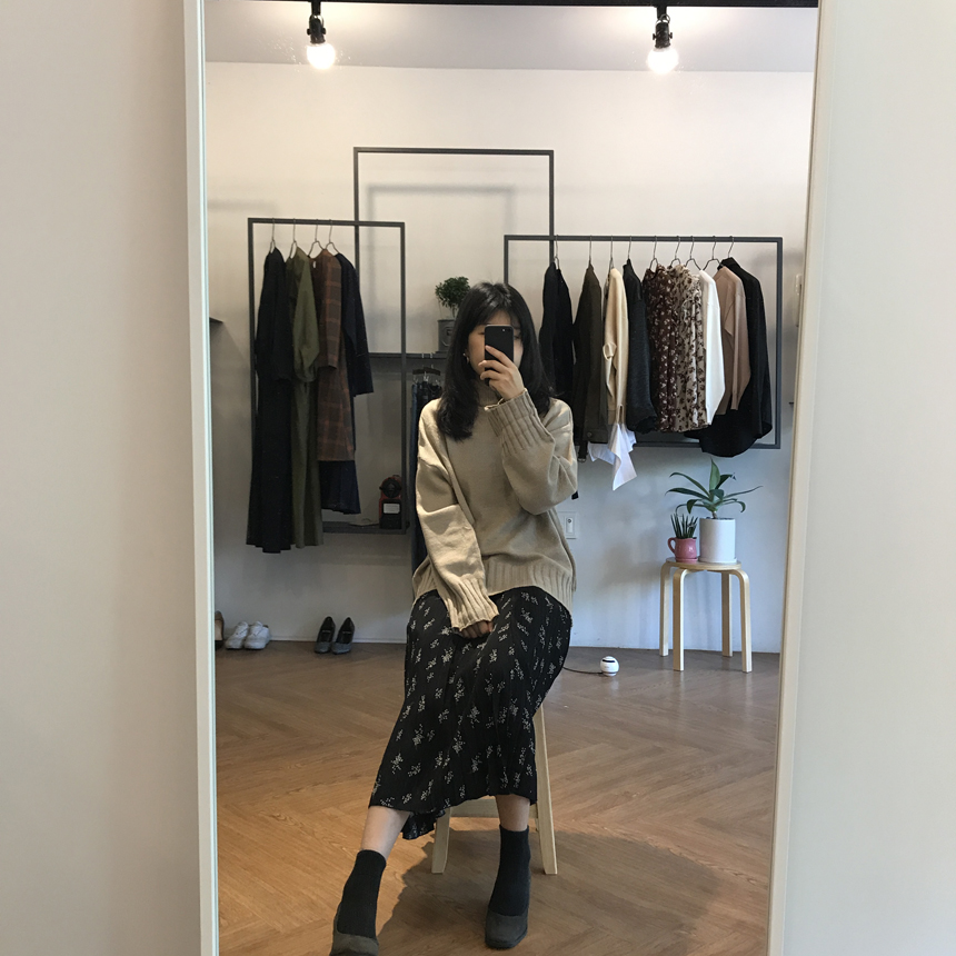 Pleated Flower Banding Long Skirt Long-Haired Fash