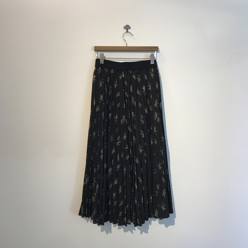 Pleated Flower Banding Long Skirt Long-Haired Fash