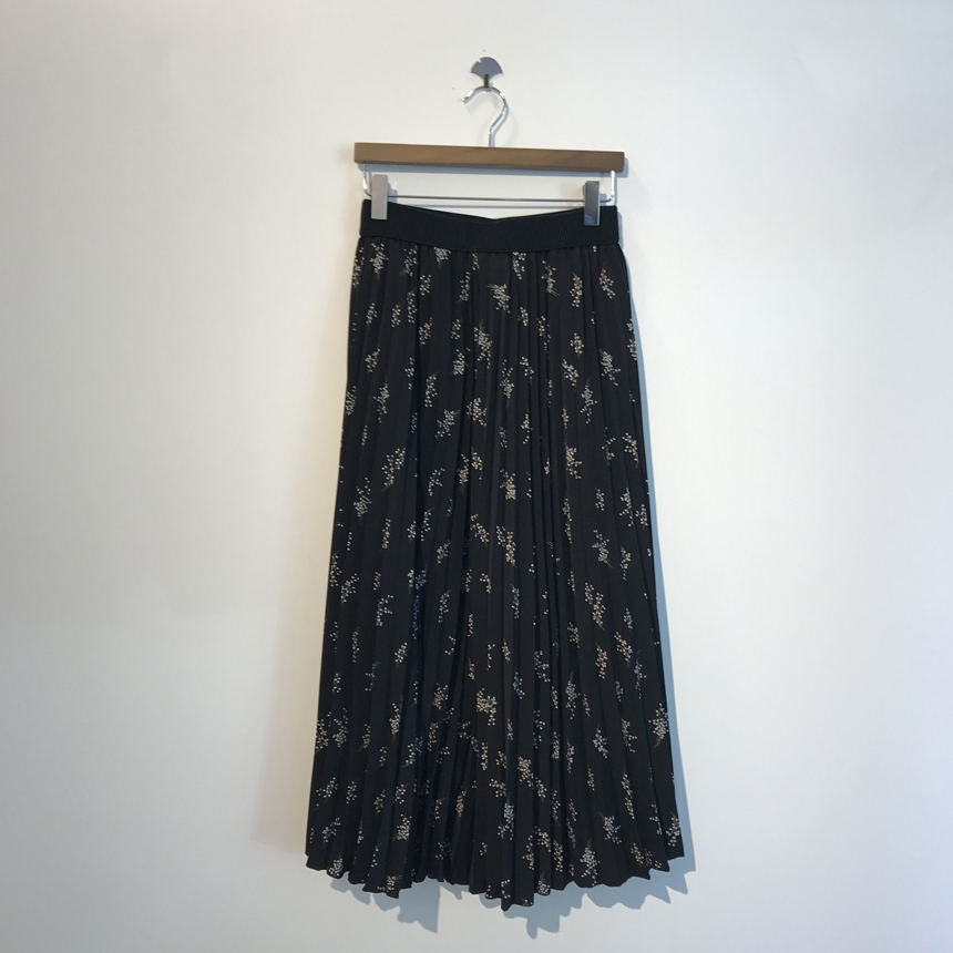 Pleated Flower Banding Long Skirt Long-Haired Fash