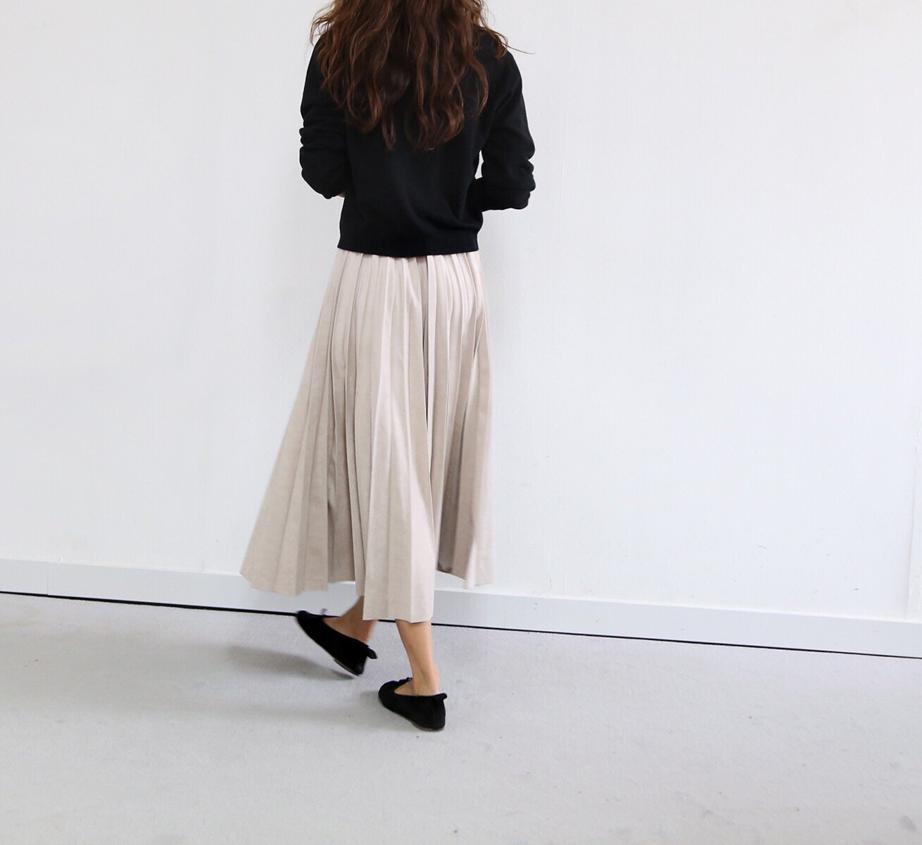 Tax pleat wrinkle long skirt color banding suede a