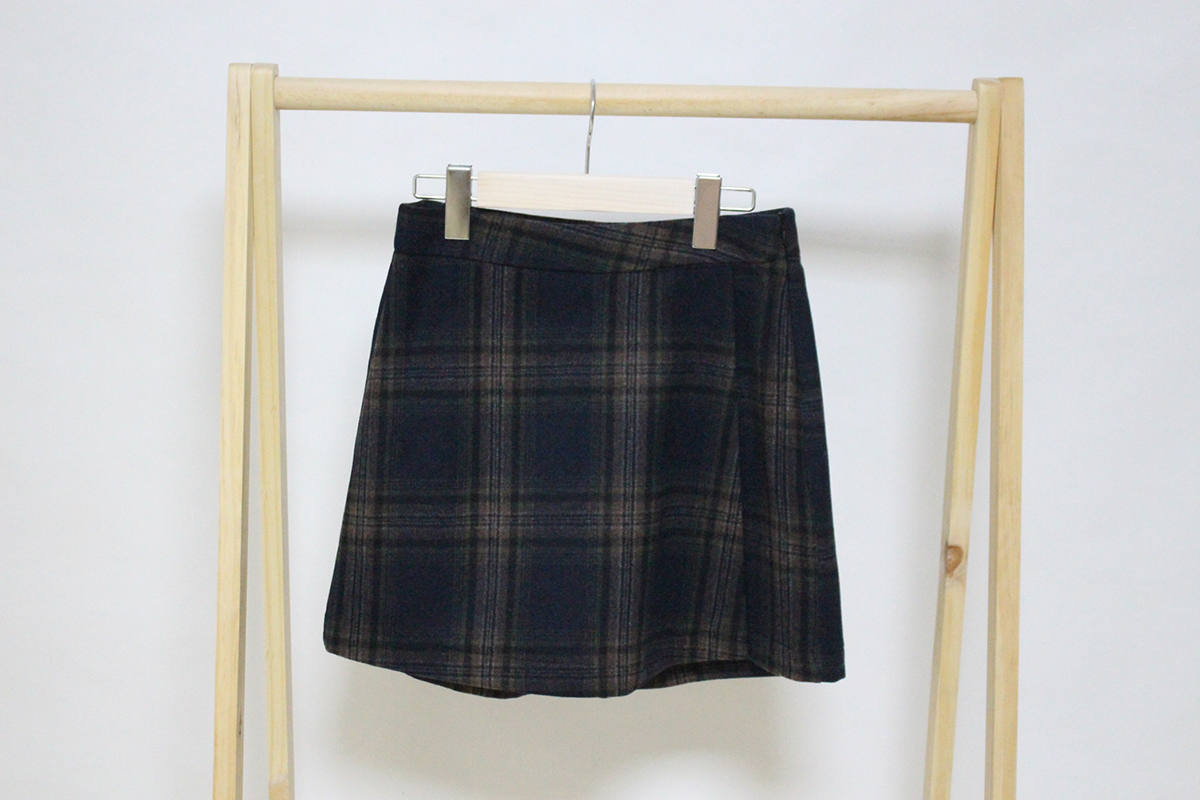 Check woolen wool mini skirt brushed pants 44 ~ 77