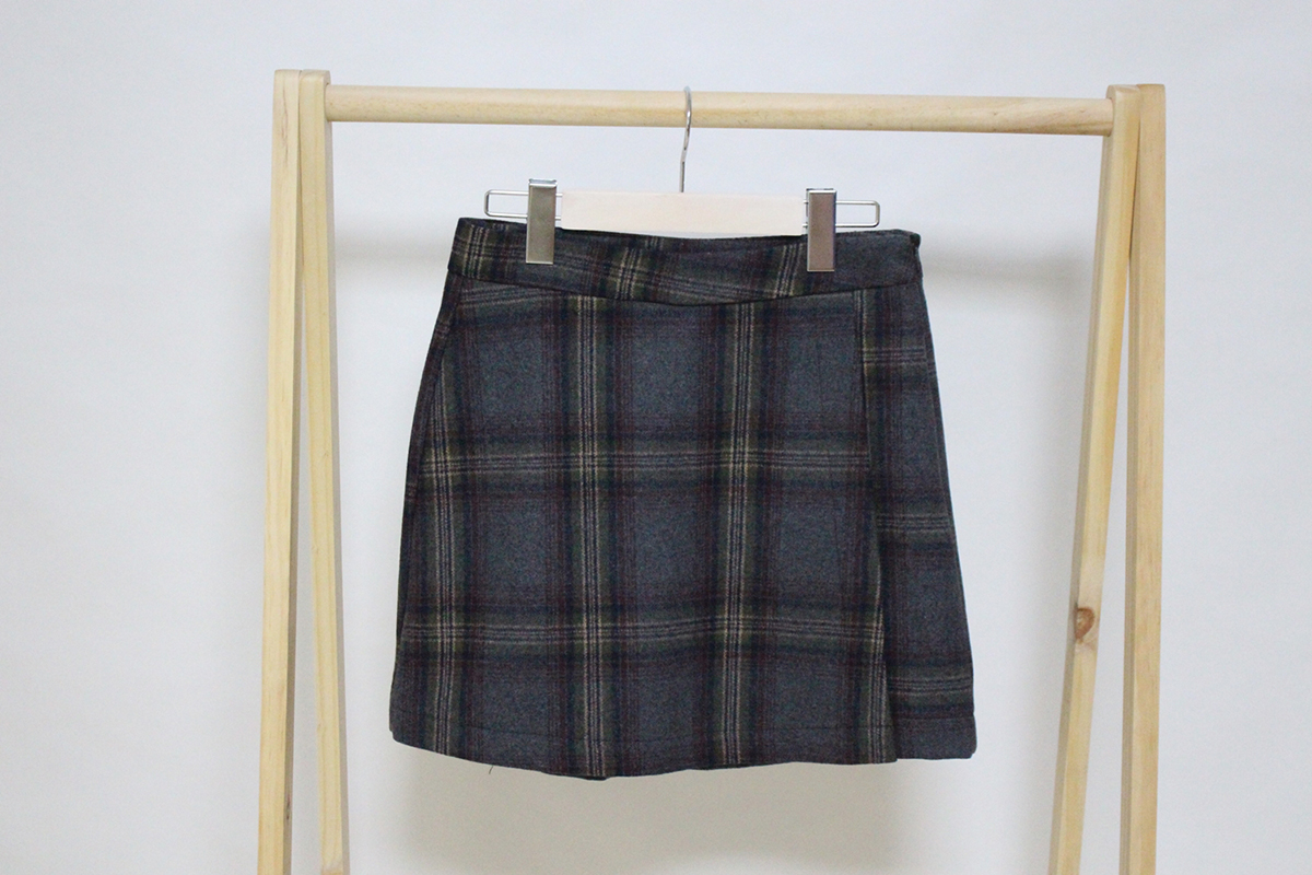 Check woolen wool mini skirt brushed pants 44 ~ 77