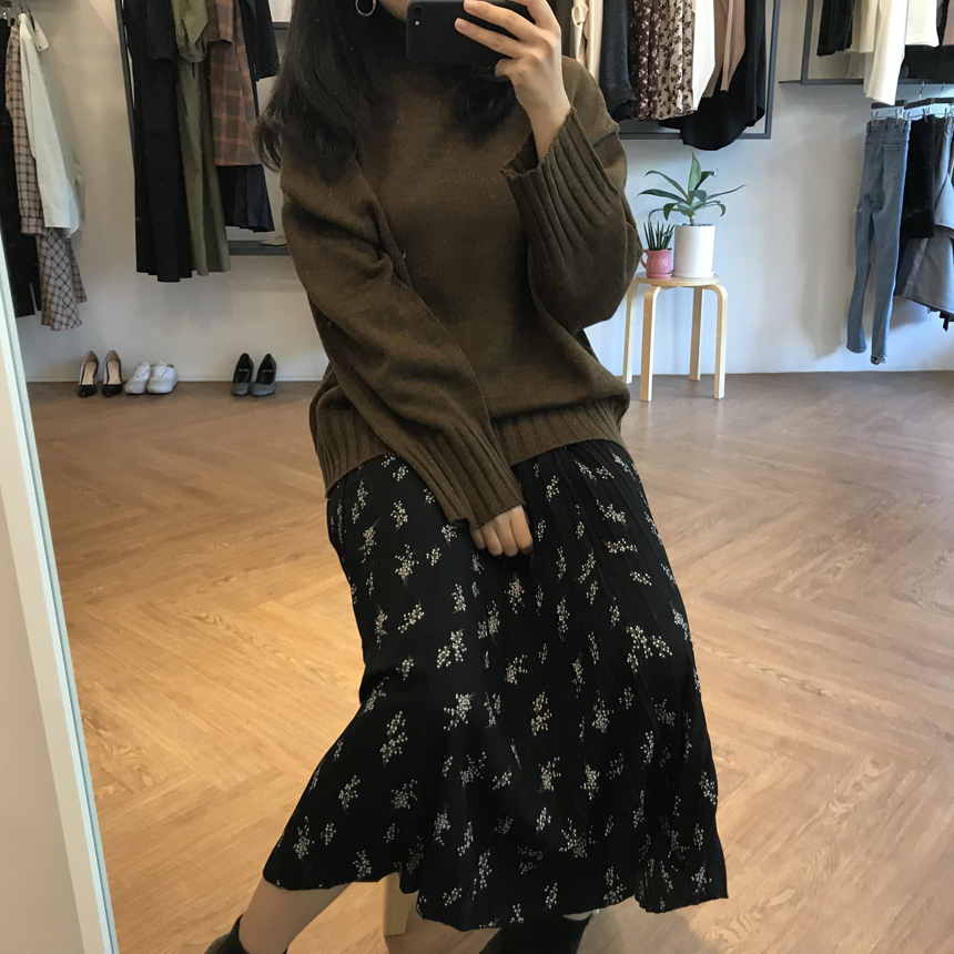 Pleated Flower Banding Long Skirt Long-Haired Fash