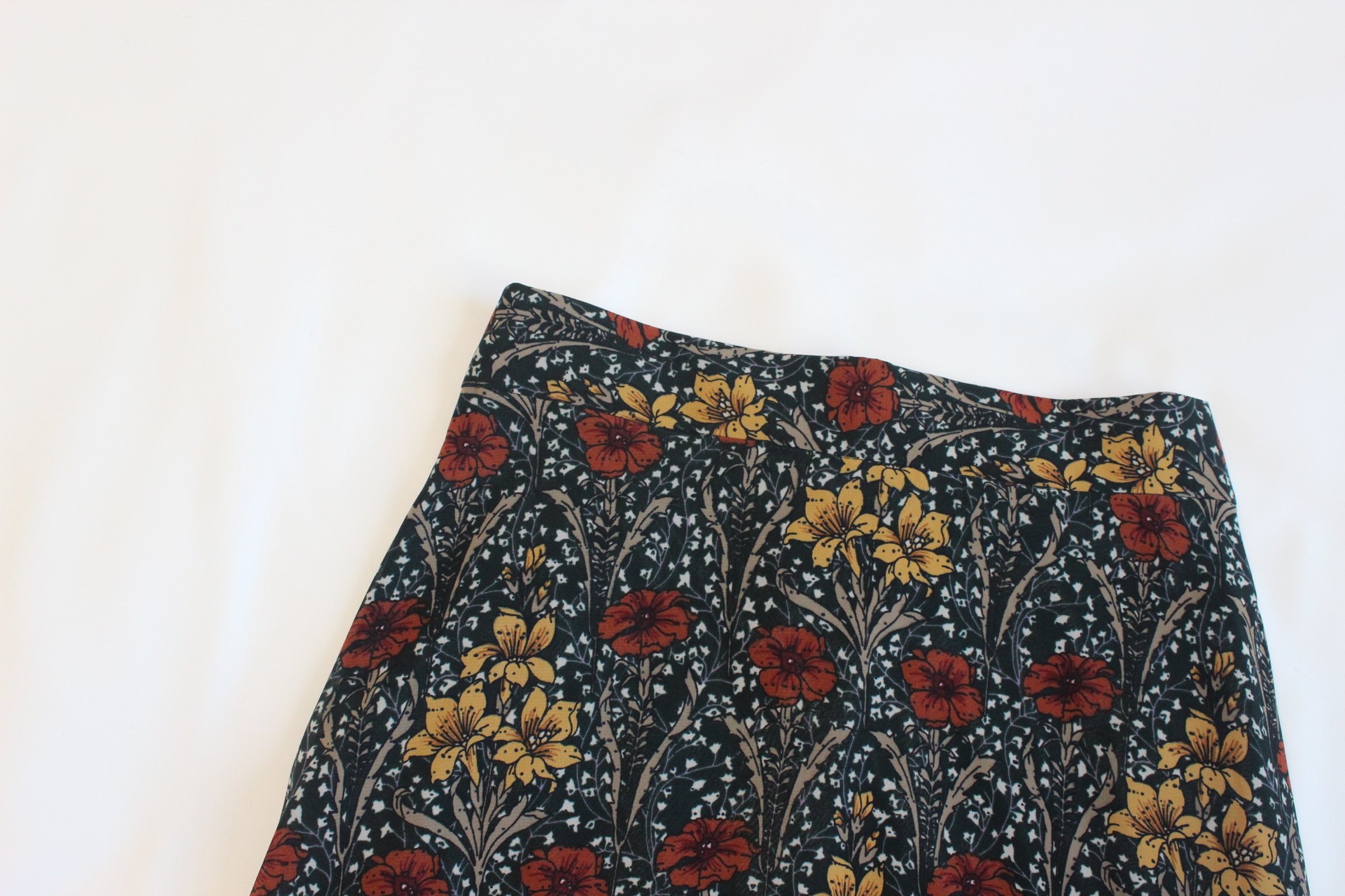 Flower chiffon maxi skirt 2col Winter Coordination