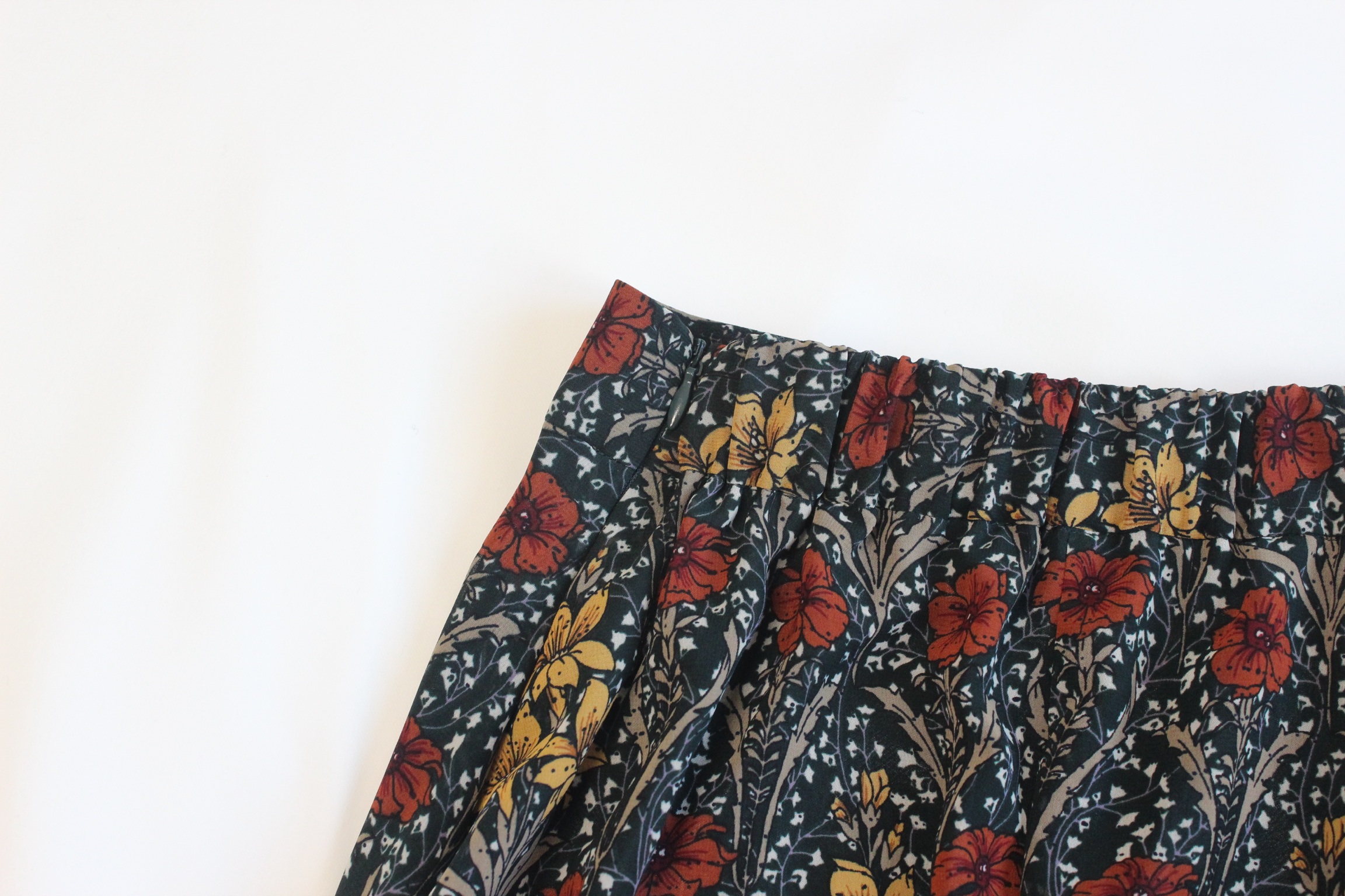 Flower chiffon maxi skirt 2col Winter Coordination