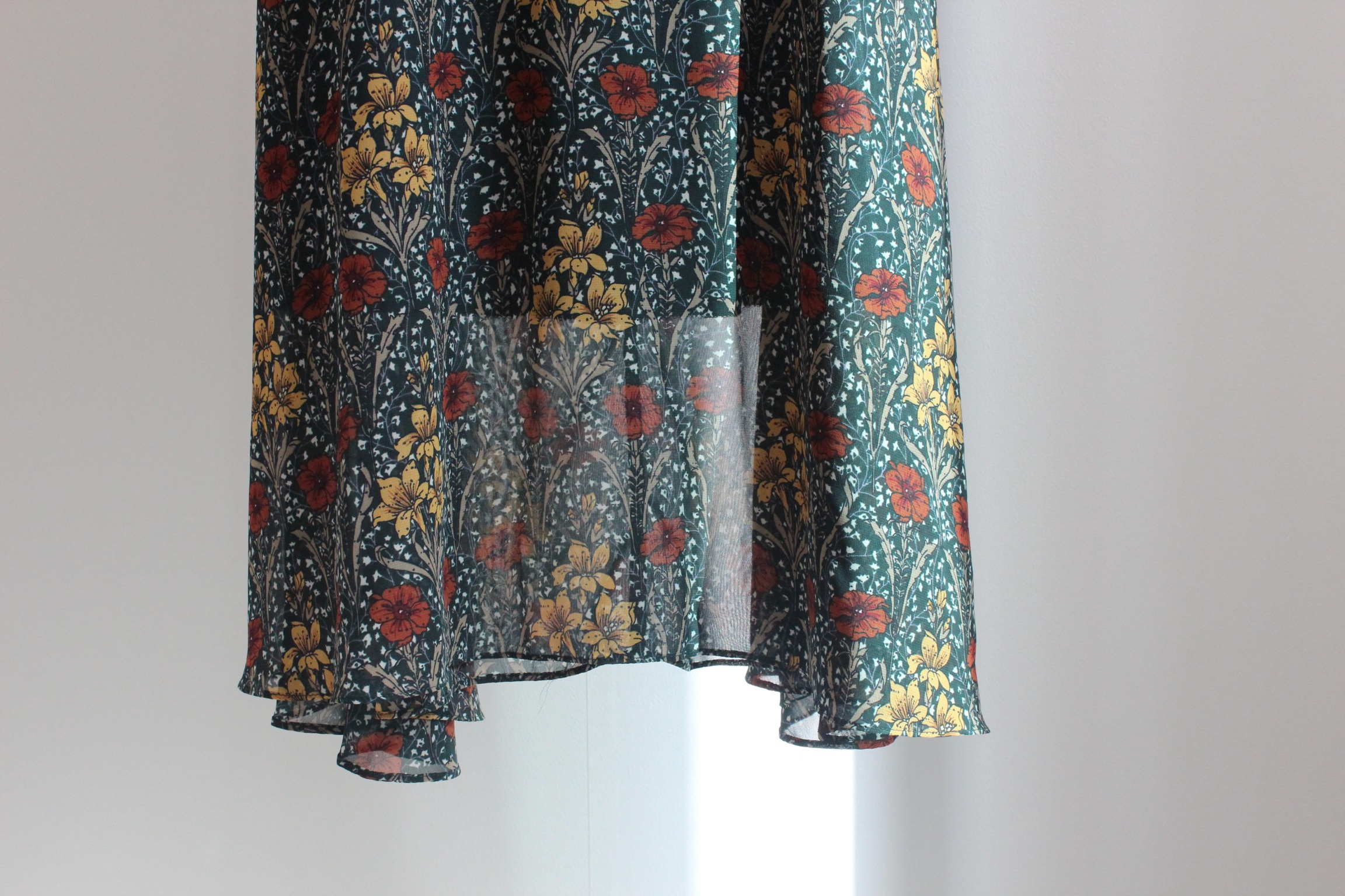 Flower chiffon maxi skirt 2col Winter Coordination