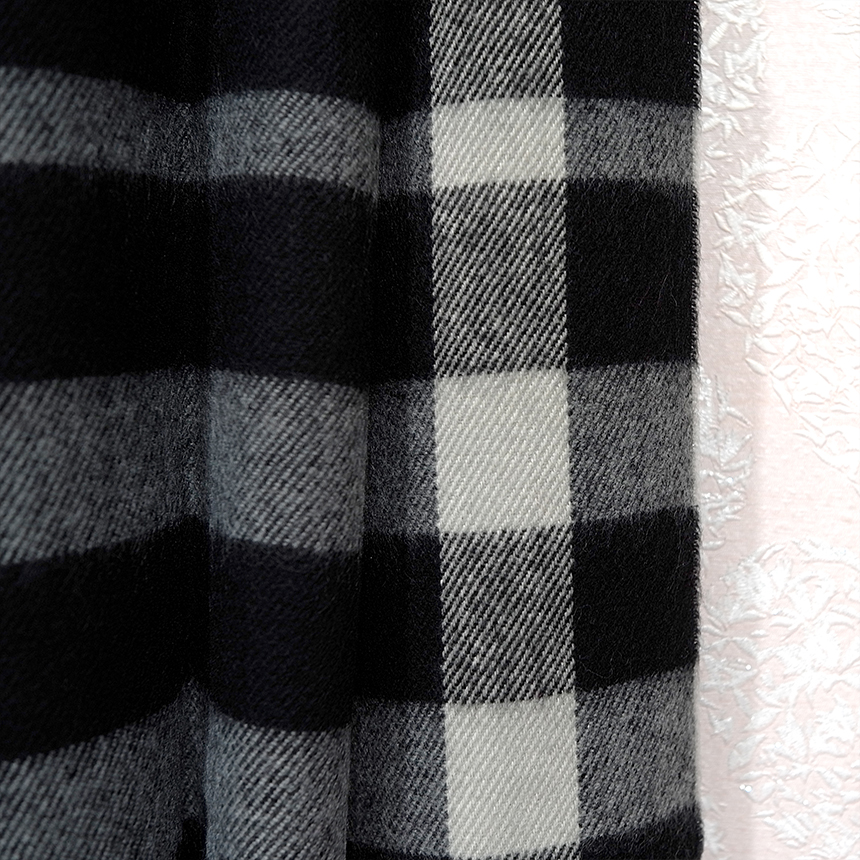 Pretty Black Hound Check Muffler Shoulder Shawl Sh