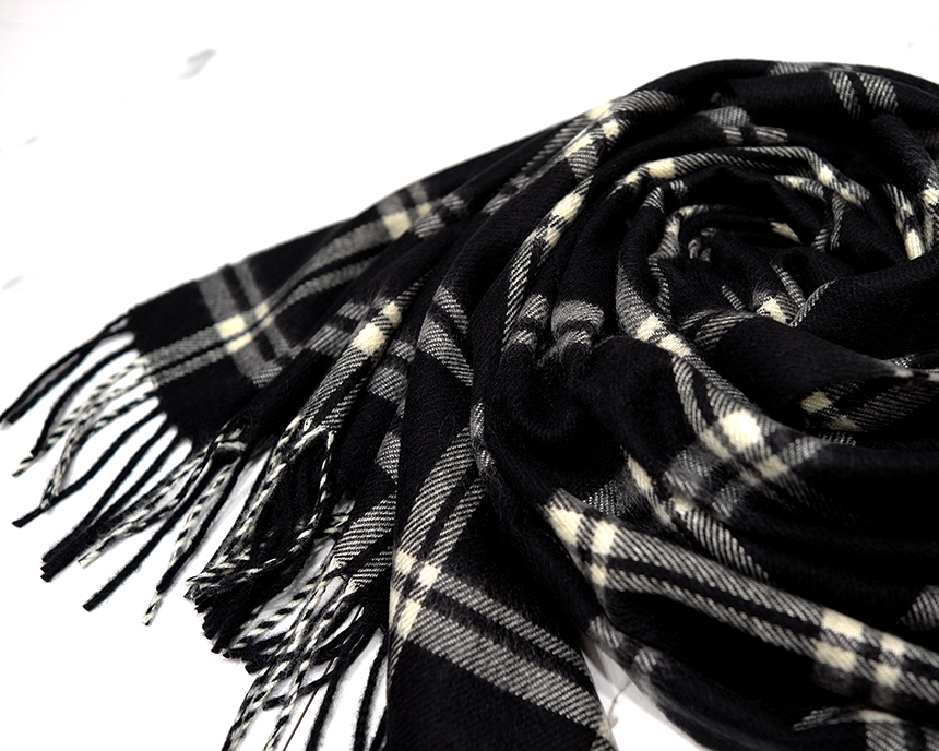 Pretty Black Hound Check Muffler Shoulder Shawl Sh