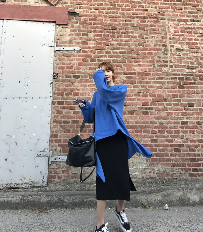 Long knit skirt with skirt