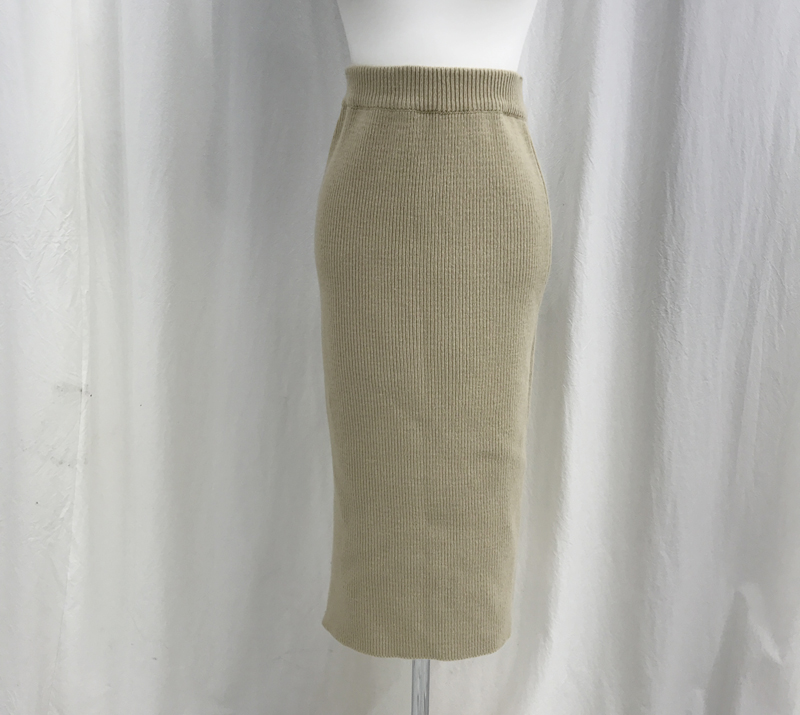 Long knit skirt with skirt