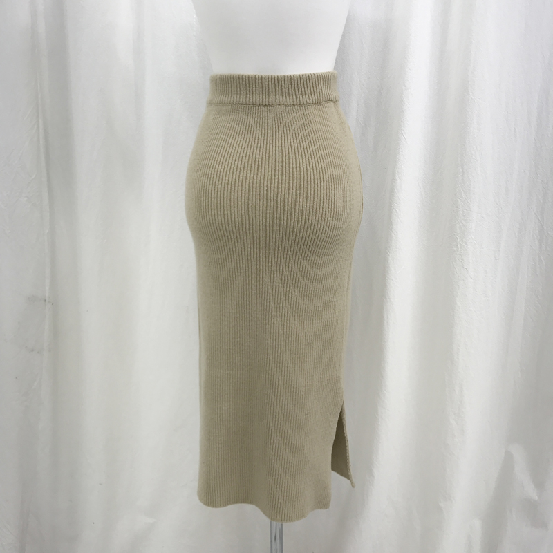 Long knit skirt with skirt