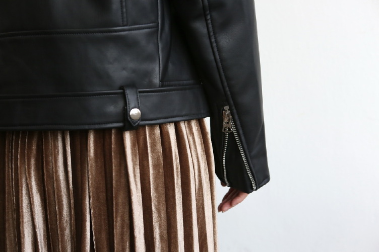 Glossy velvet Pleated bands Long skirt Semi office