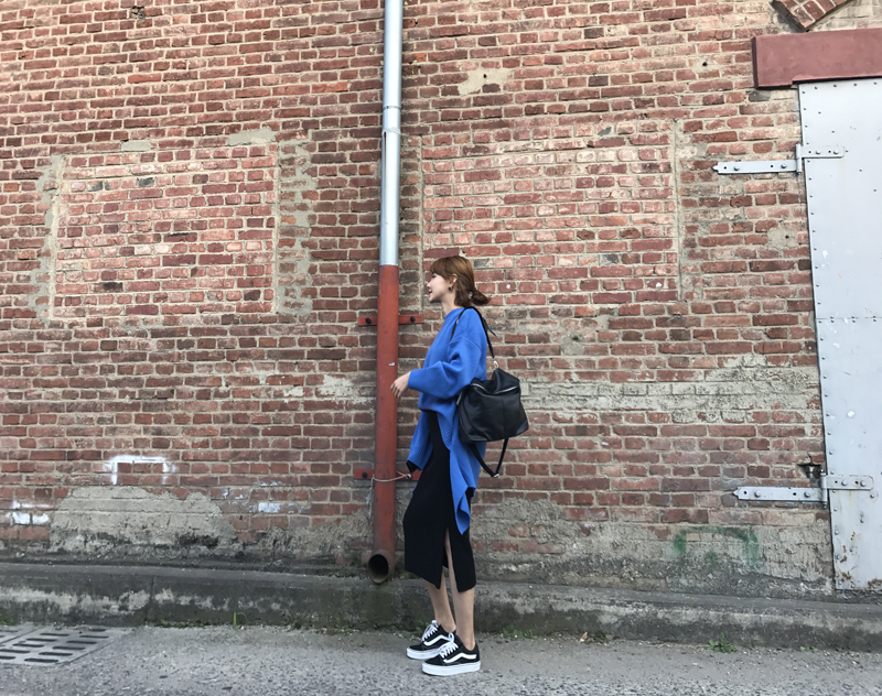 Long knit skirt with skirt