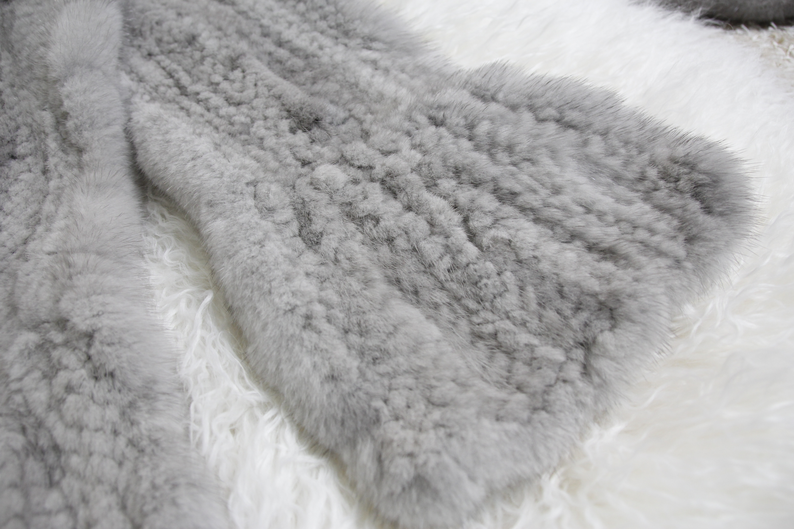 Mink muffler horn