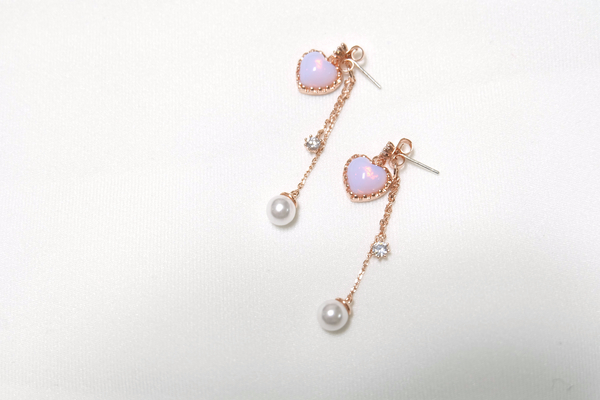 Heart pearl drop earrings Cute cute cute little ch