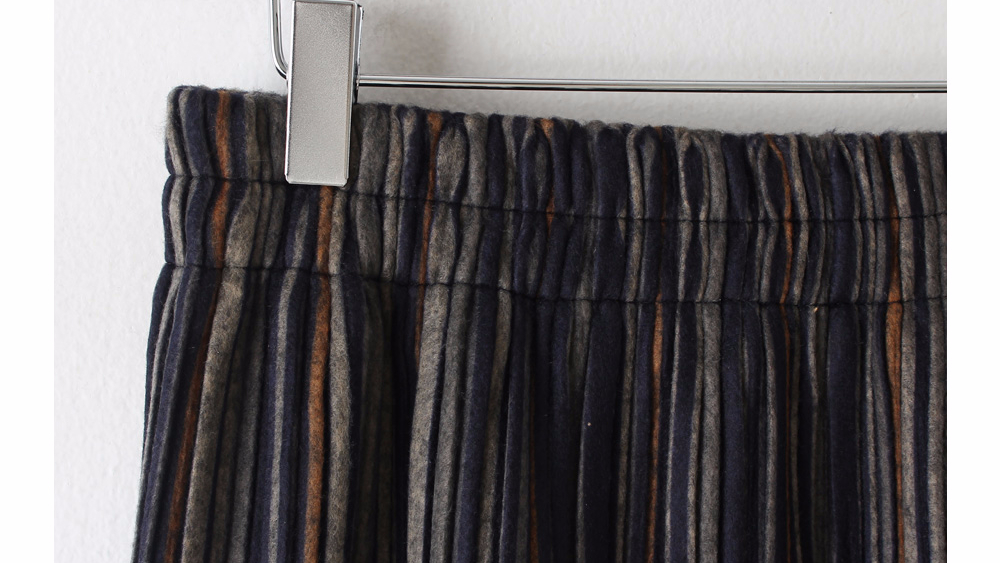 Striped bending pleated long skirt winter autumn w