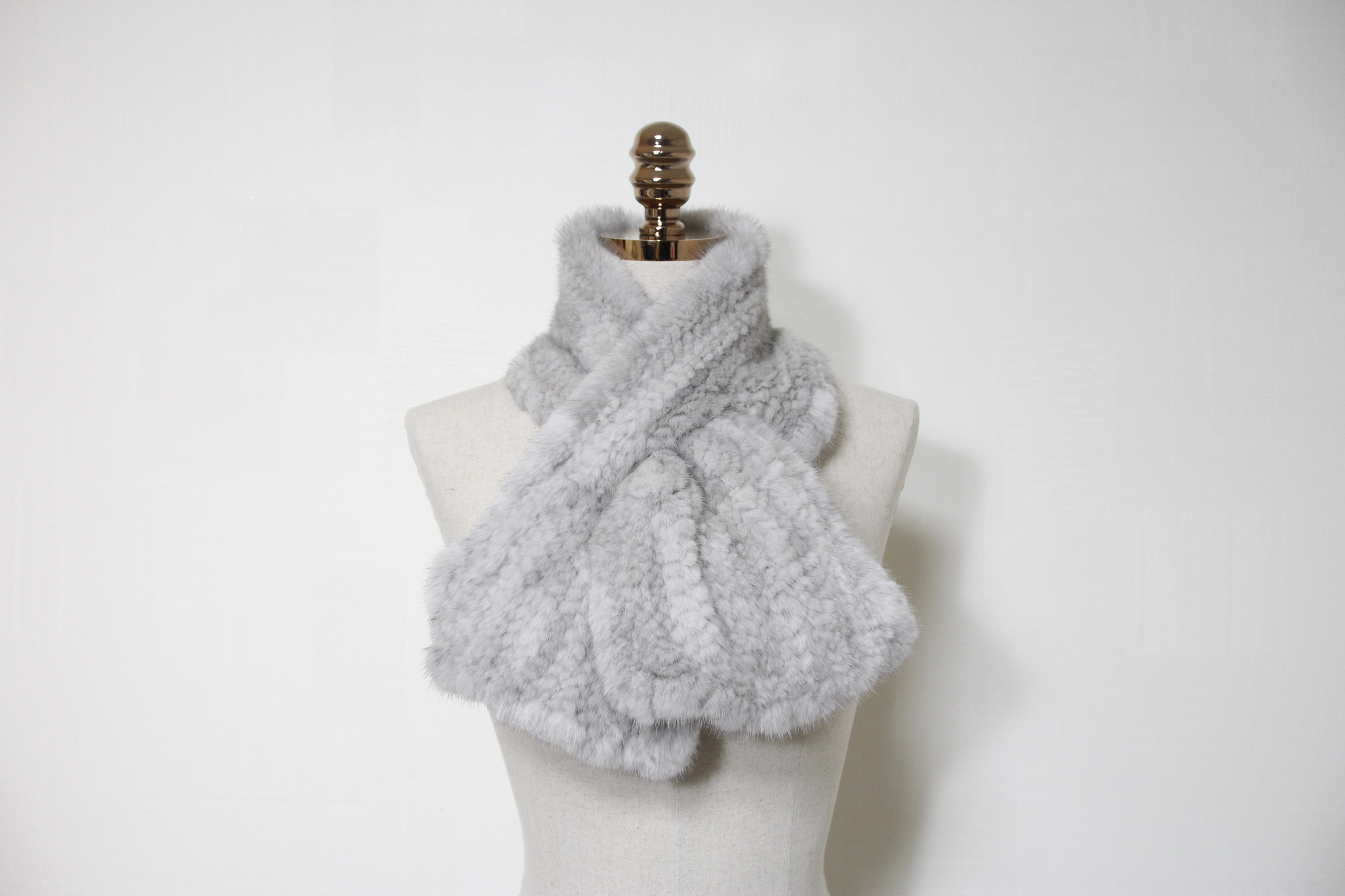 Mink muffler horn