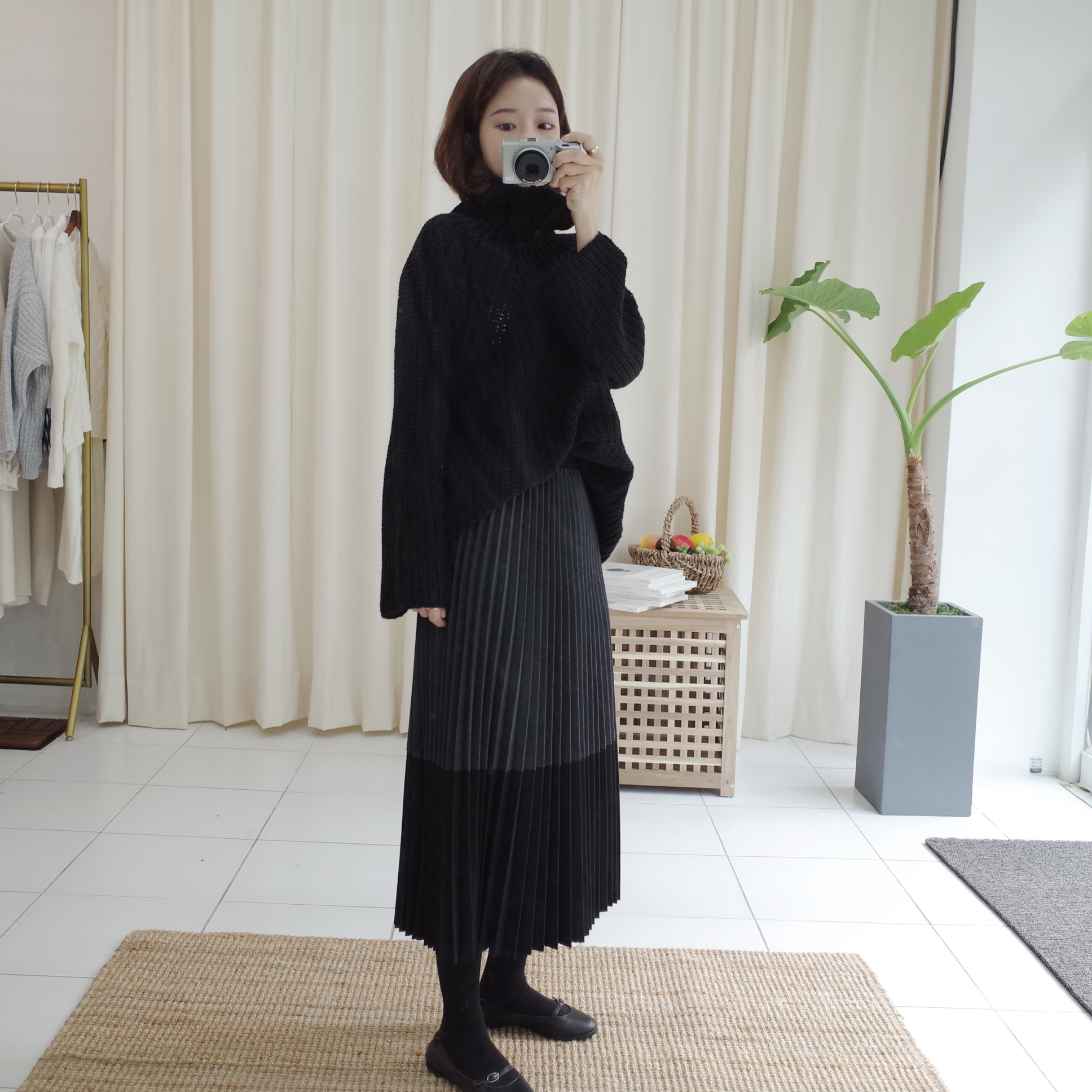 Wool color long pleated pleated skirt woman coordi