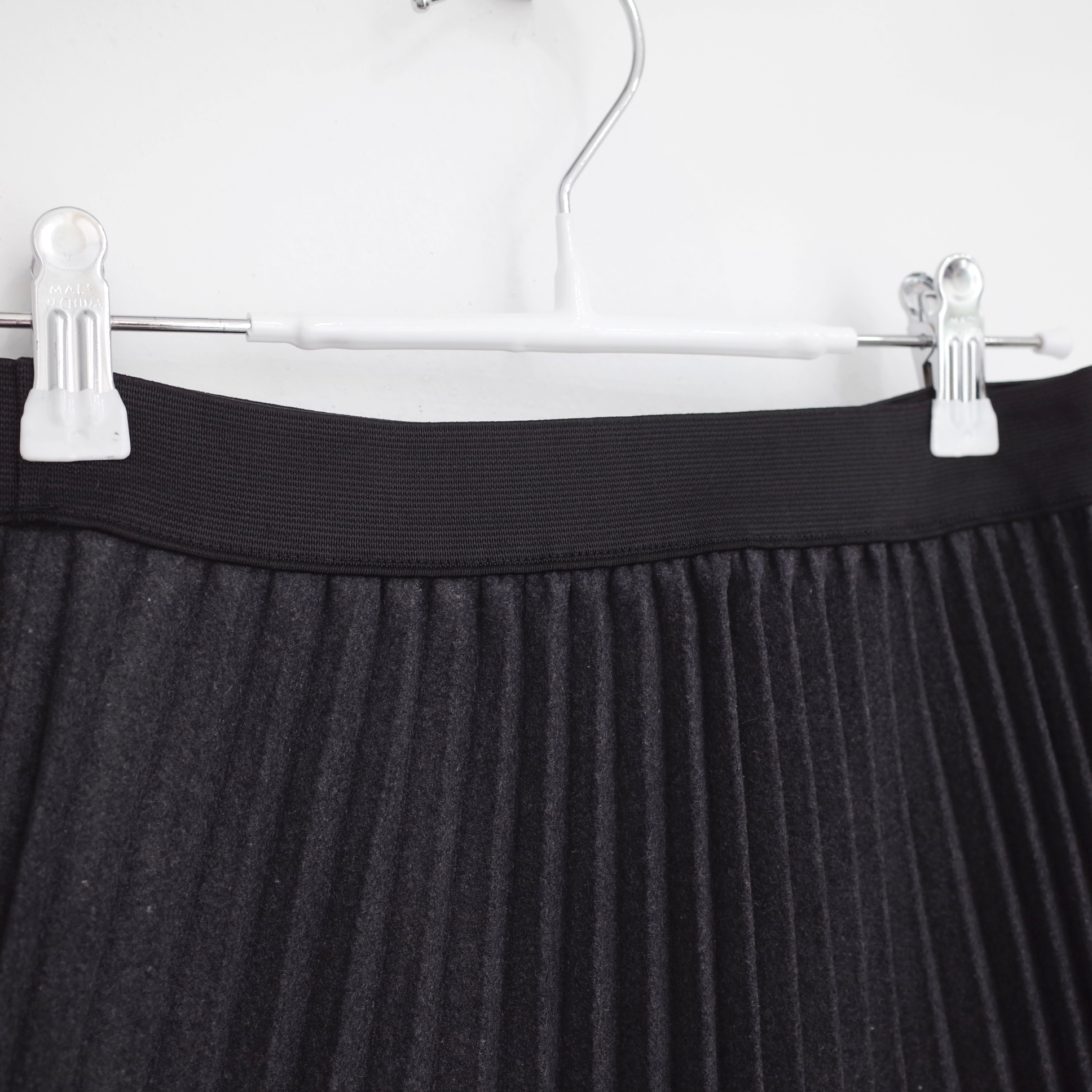 Wool color long pleated pleated skirt woman coordi