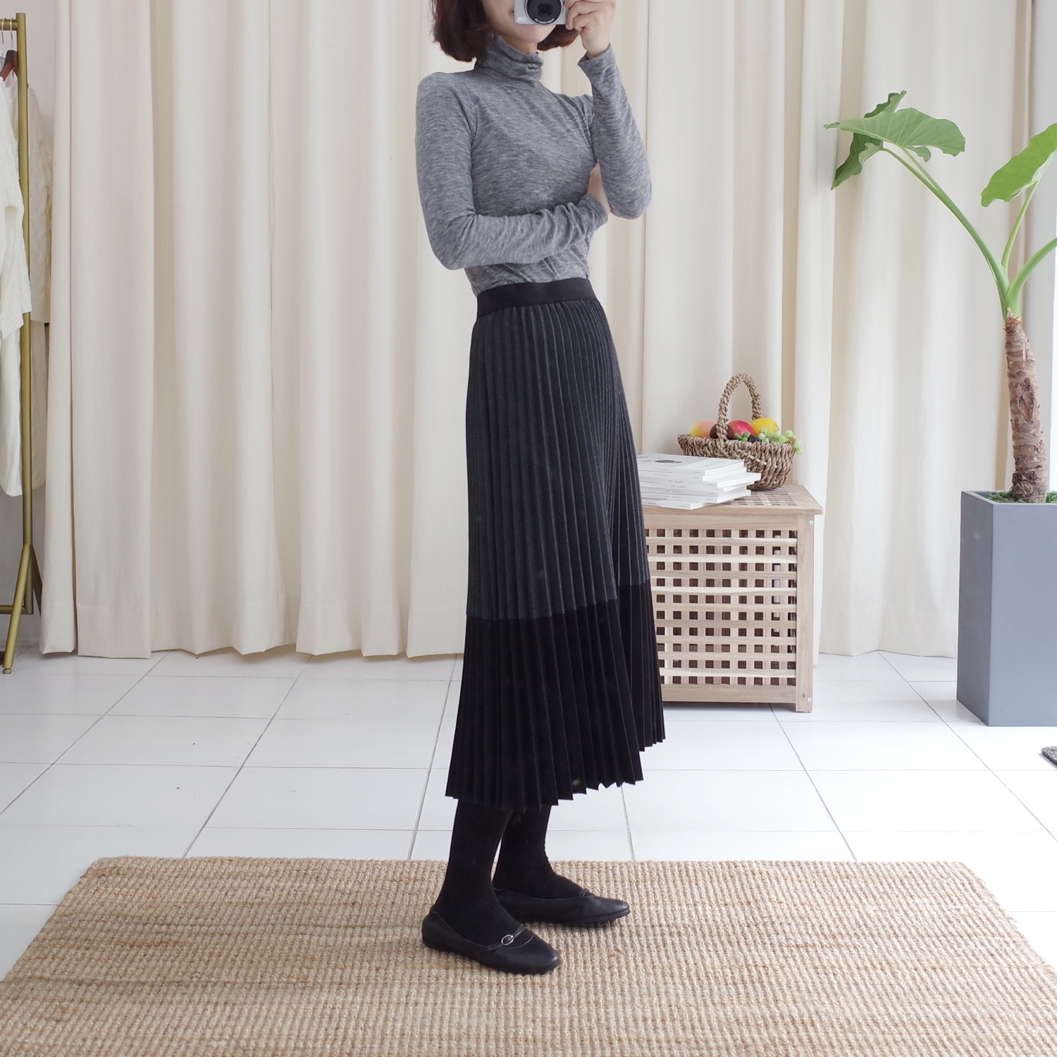 Wool color long pleated pleated skirt woman coordi