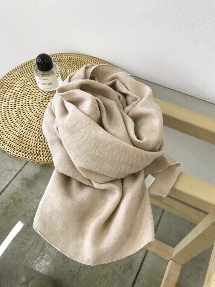 Autumn muffler Women's coordination gift Simple