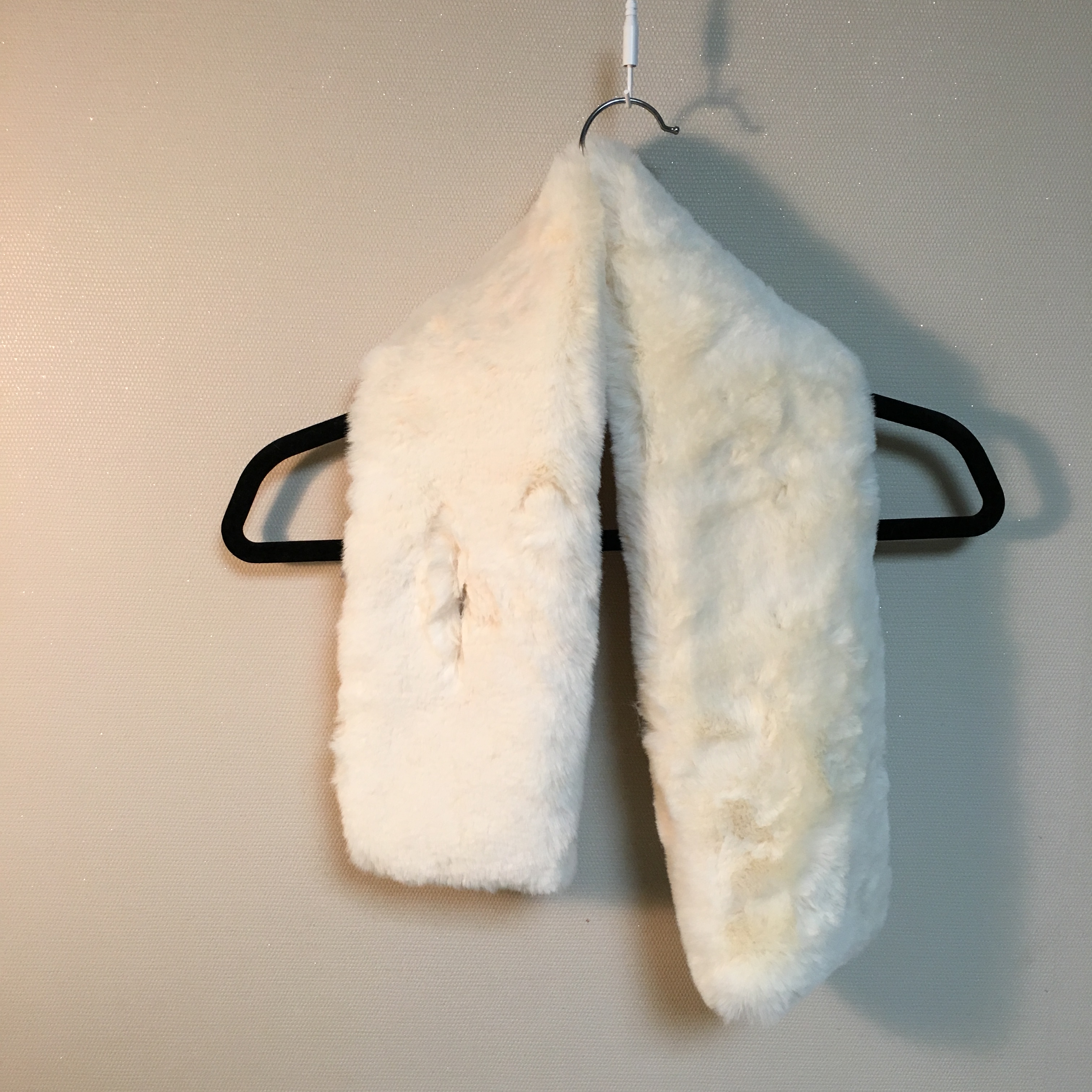 Fake Fur Fur Fur Ecofur Shawl White Color Warm Sca