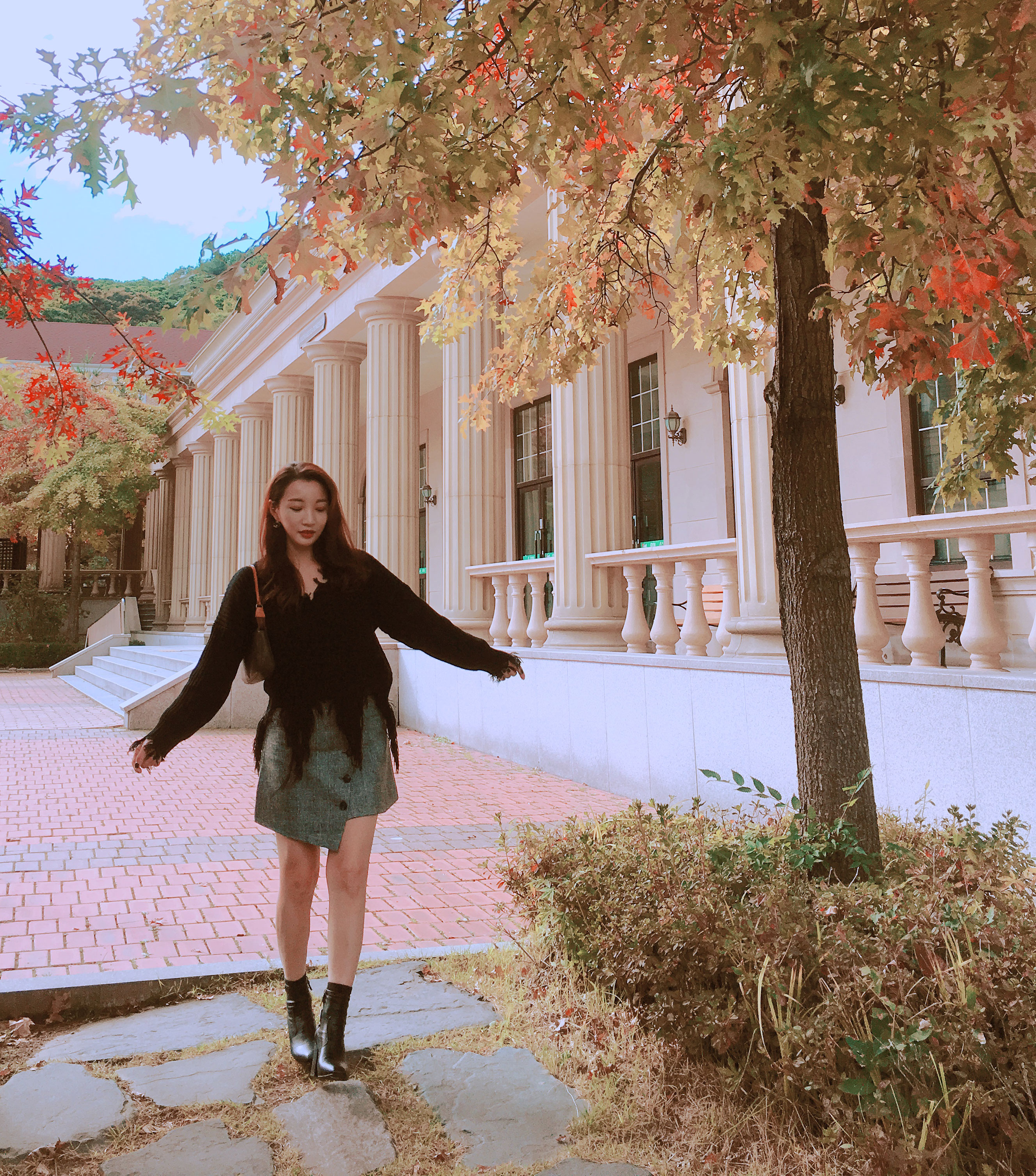 Borami Shop Button Unchecked Mini Skirt _ Black, G