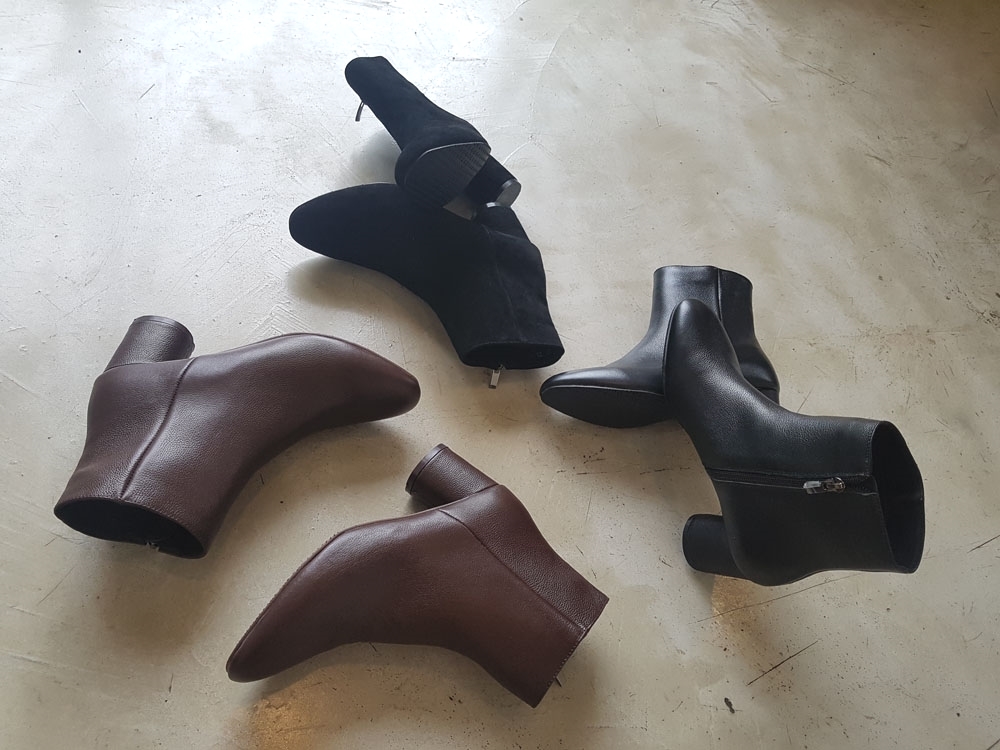 Natural cowhide simple heeled ankle boots 6cm blac
