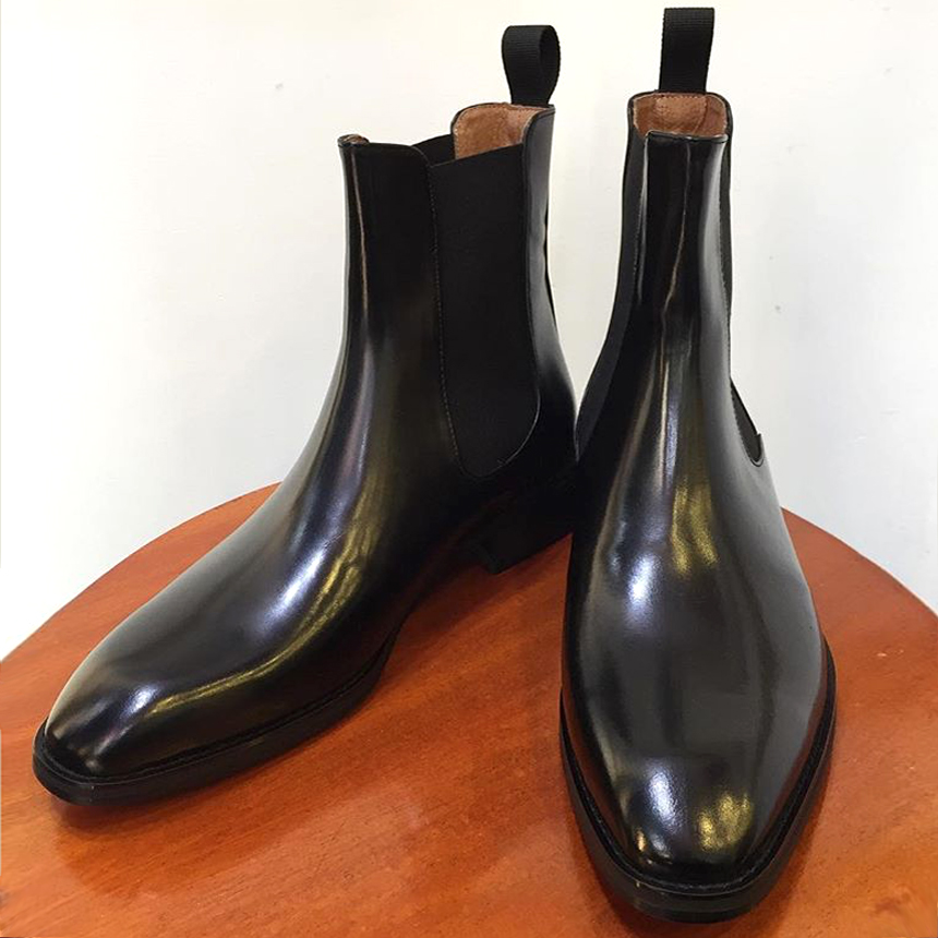 lapel Chelsea boots man
