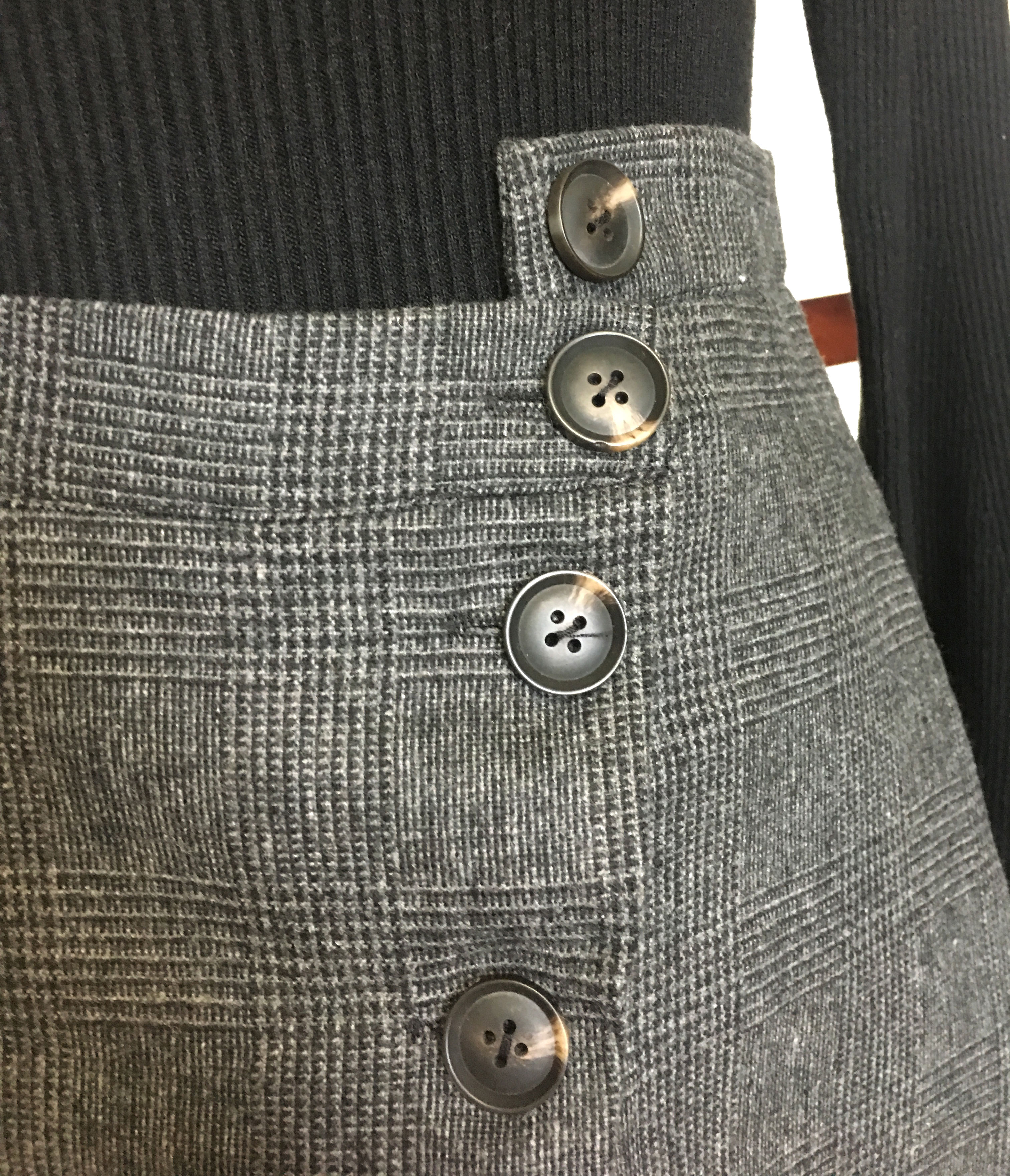 Borami Shop Button Unchecked Mini Skirt _ Black, G