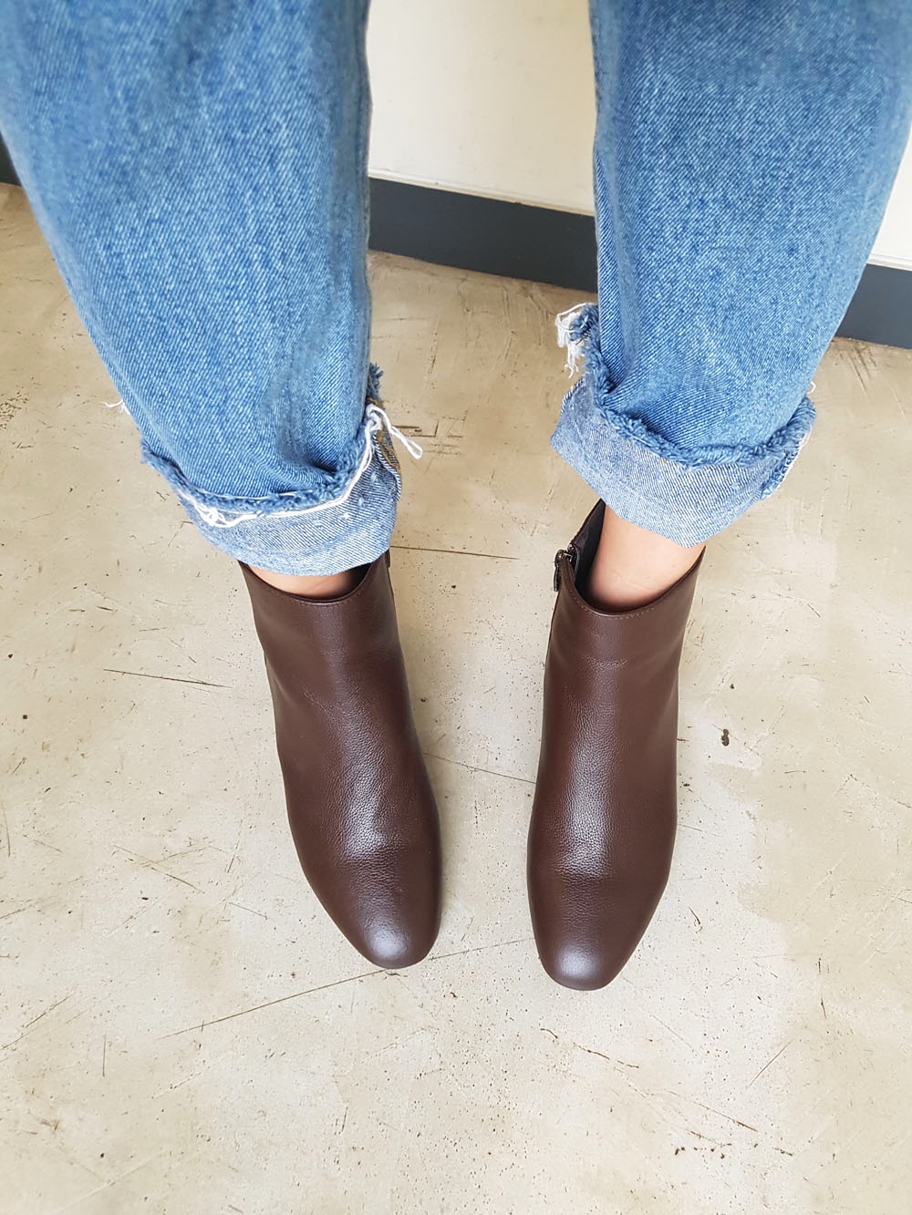 Natural cowhide simple heeled ankle boots 6cm blac