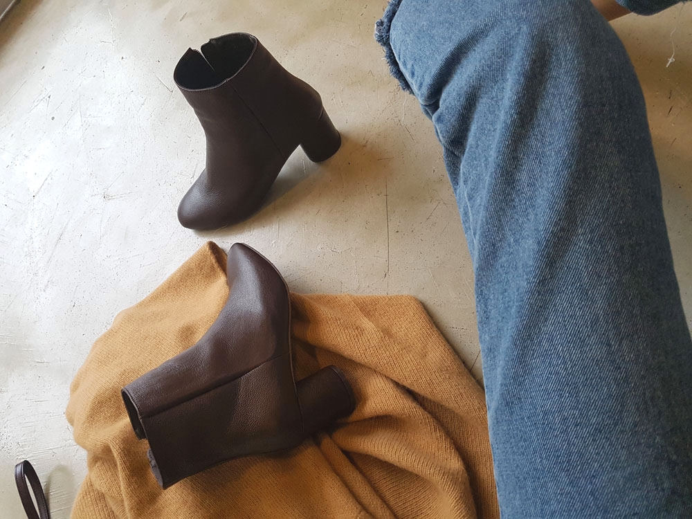 Natural cowhide simple heeled ankle boots 6cm blac