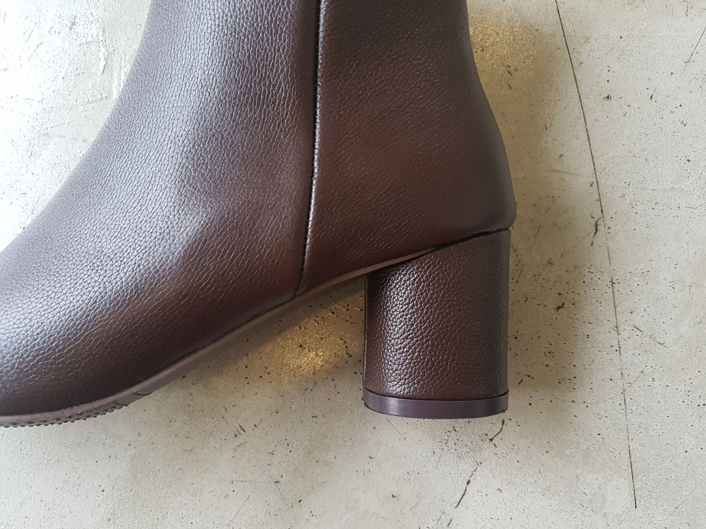 Natural cowhide simple heeled ankle boots 6cm blac