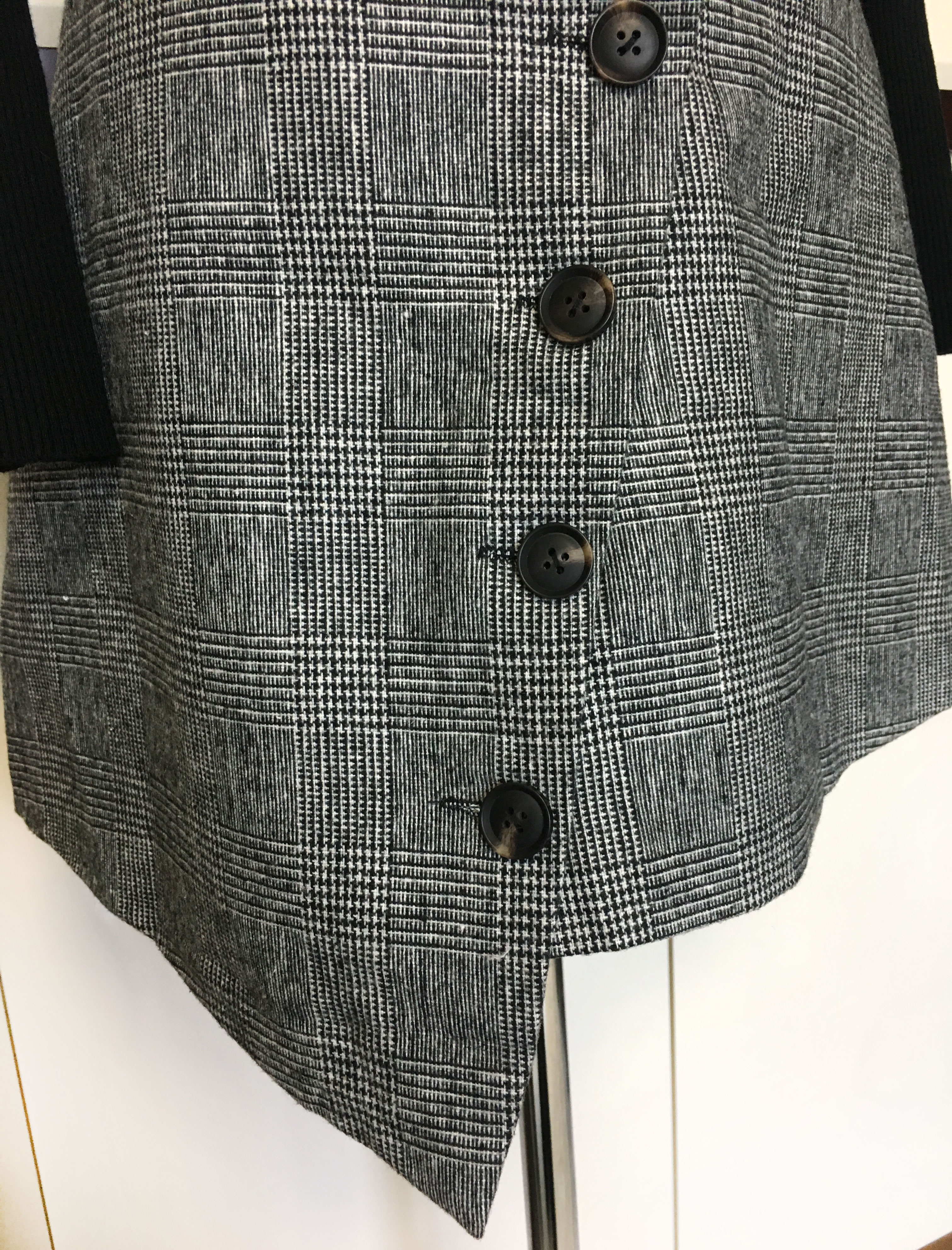 Borami Shop Button Unchecked Mini Skirt _ Black, G