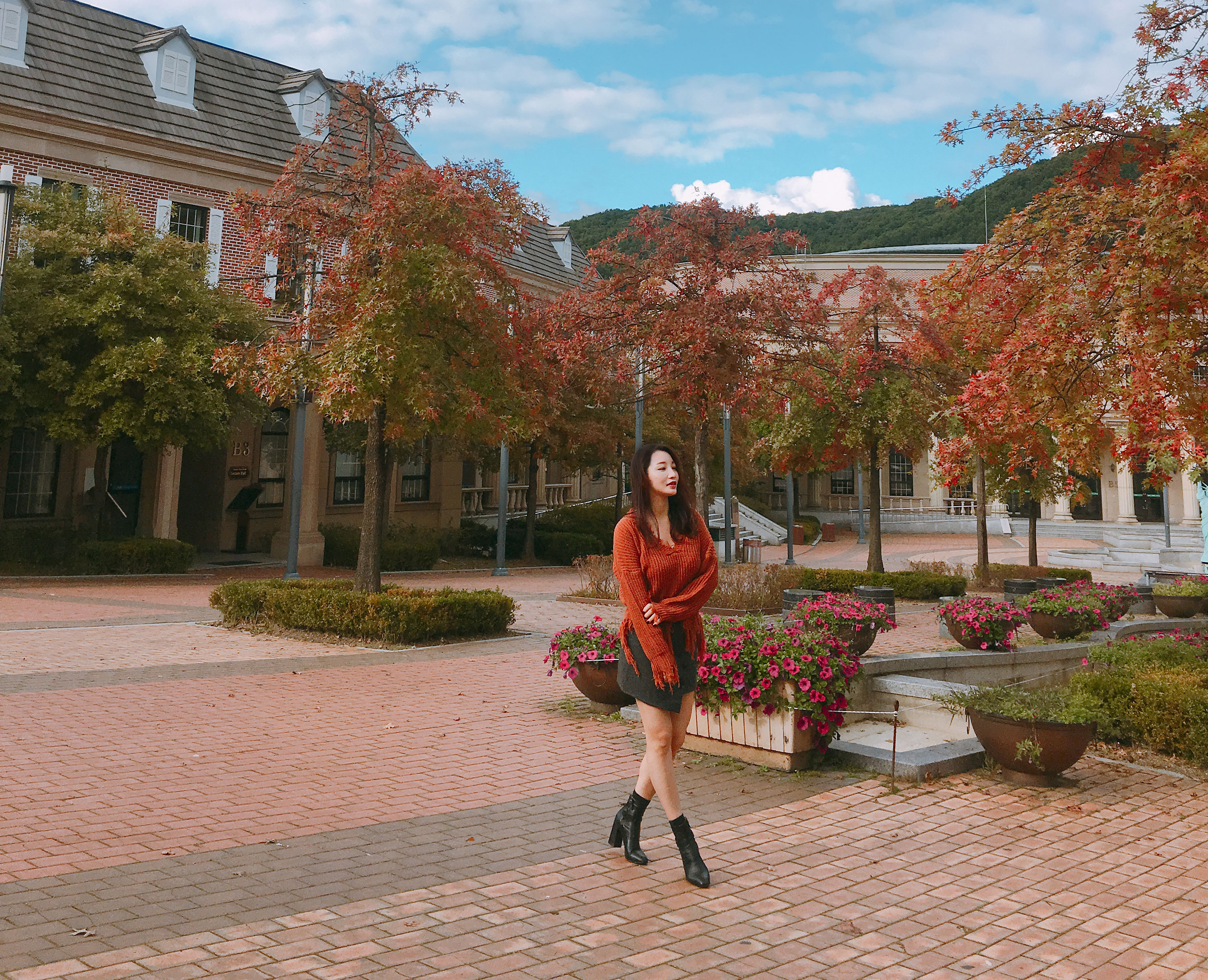 Borami Shop Button Unchecked Mini Skirt _ Black, G