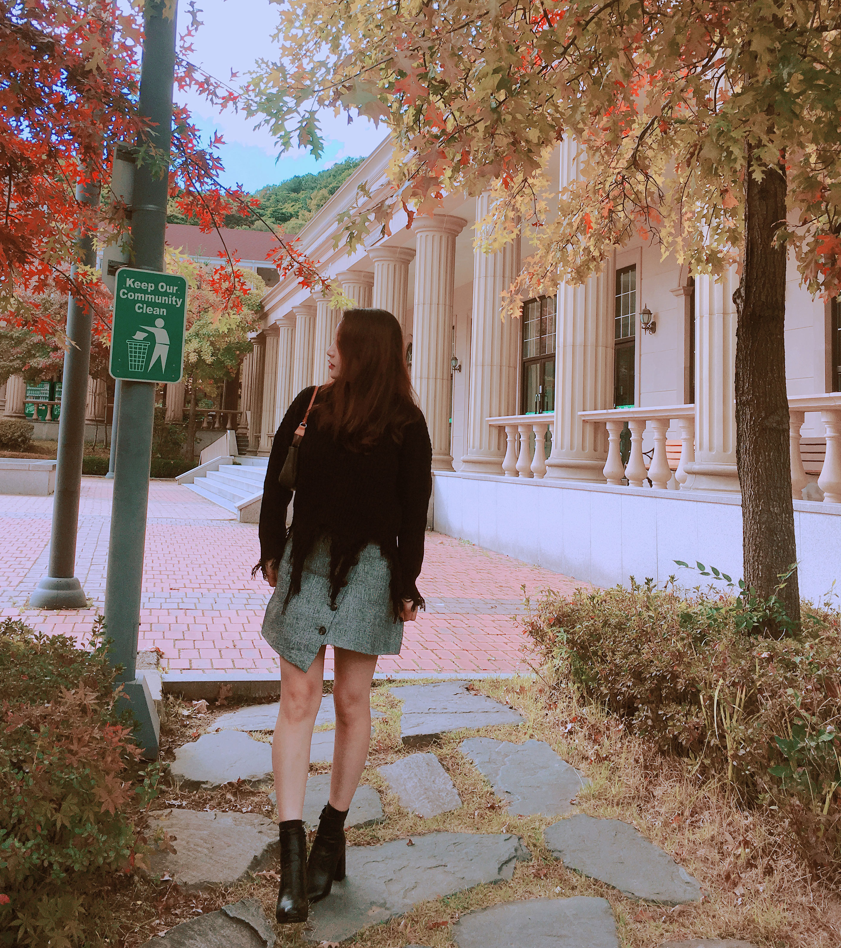 Borami Shop Button Unchecked Mini Skirt _ Black, G