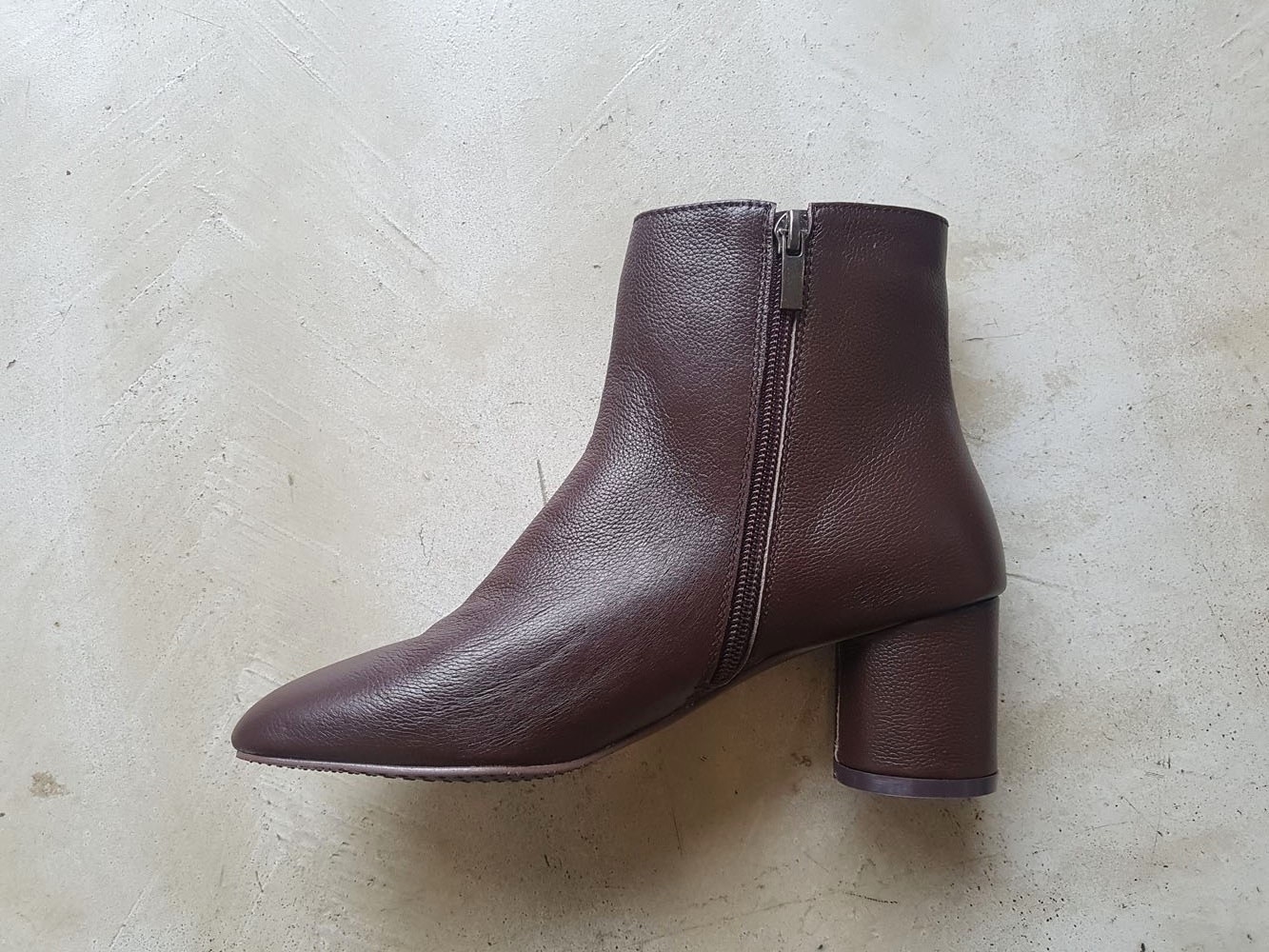 Natural cowhide simple heeled ankle boots 6cm blac